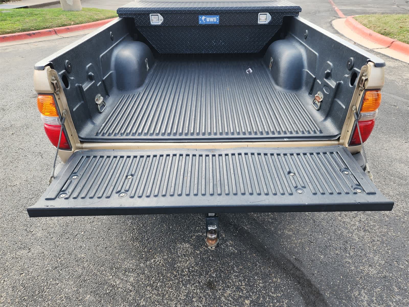 Thumbnail: 2004 Toyota Tacoma - 30