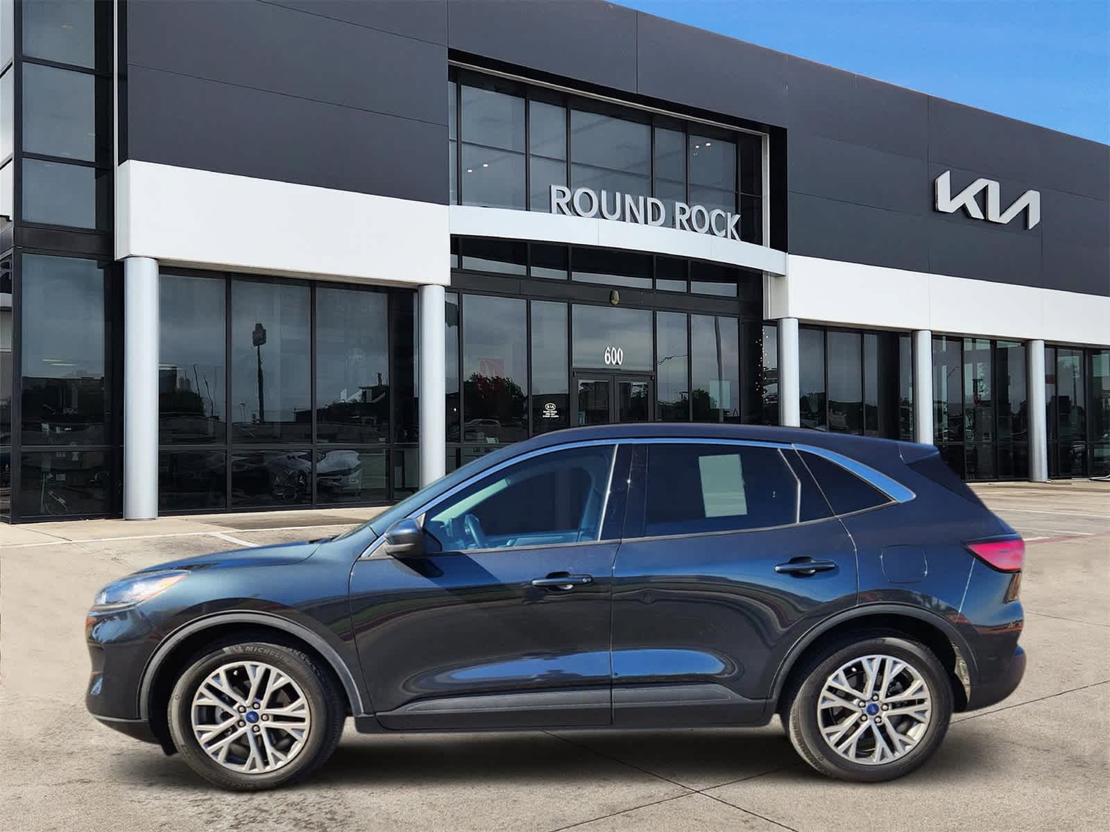 Thumbnail: 2022 Ford Escape - 3