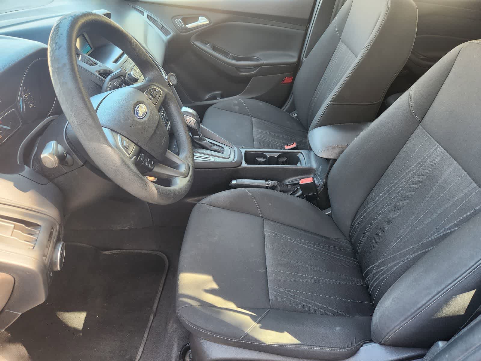 Thumbnail: 2015 Ford Focus - 13