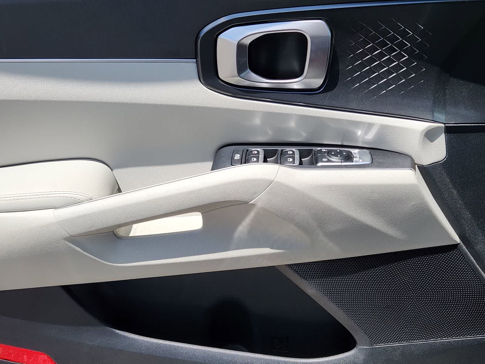 Thumbnail: 2025 Kia Sorento - 21