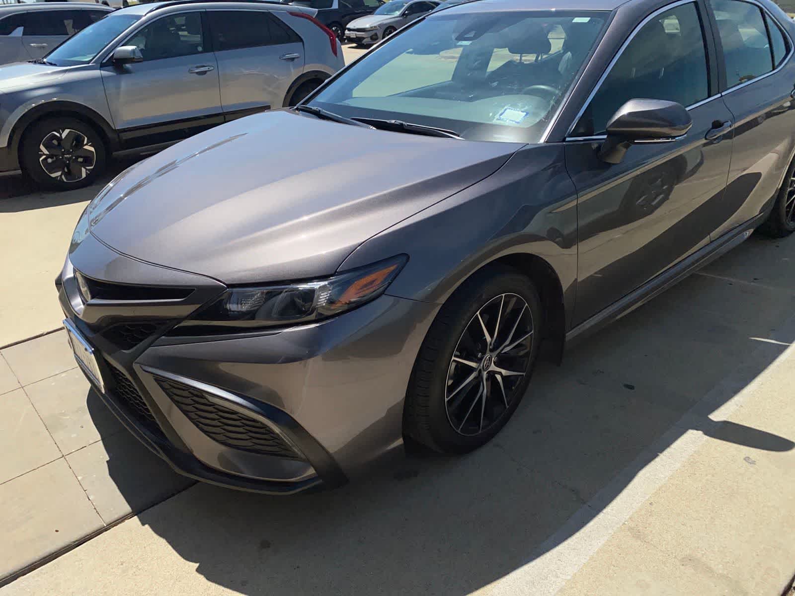 Thumbnail: 2022 Toyota Camry - 14