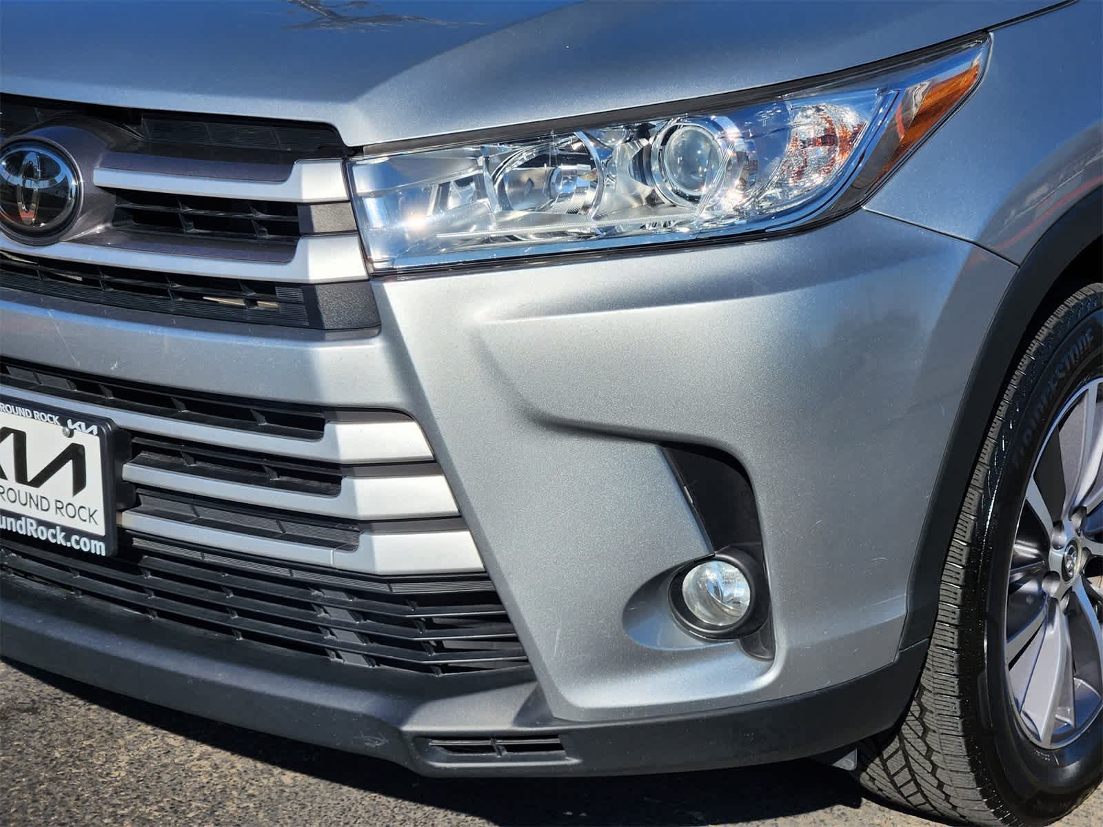 Thumbnail: 2019 Toyota Highlander - 7