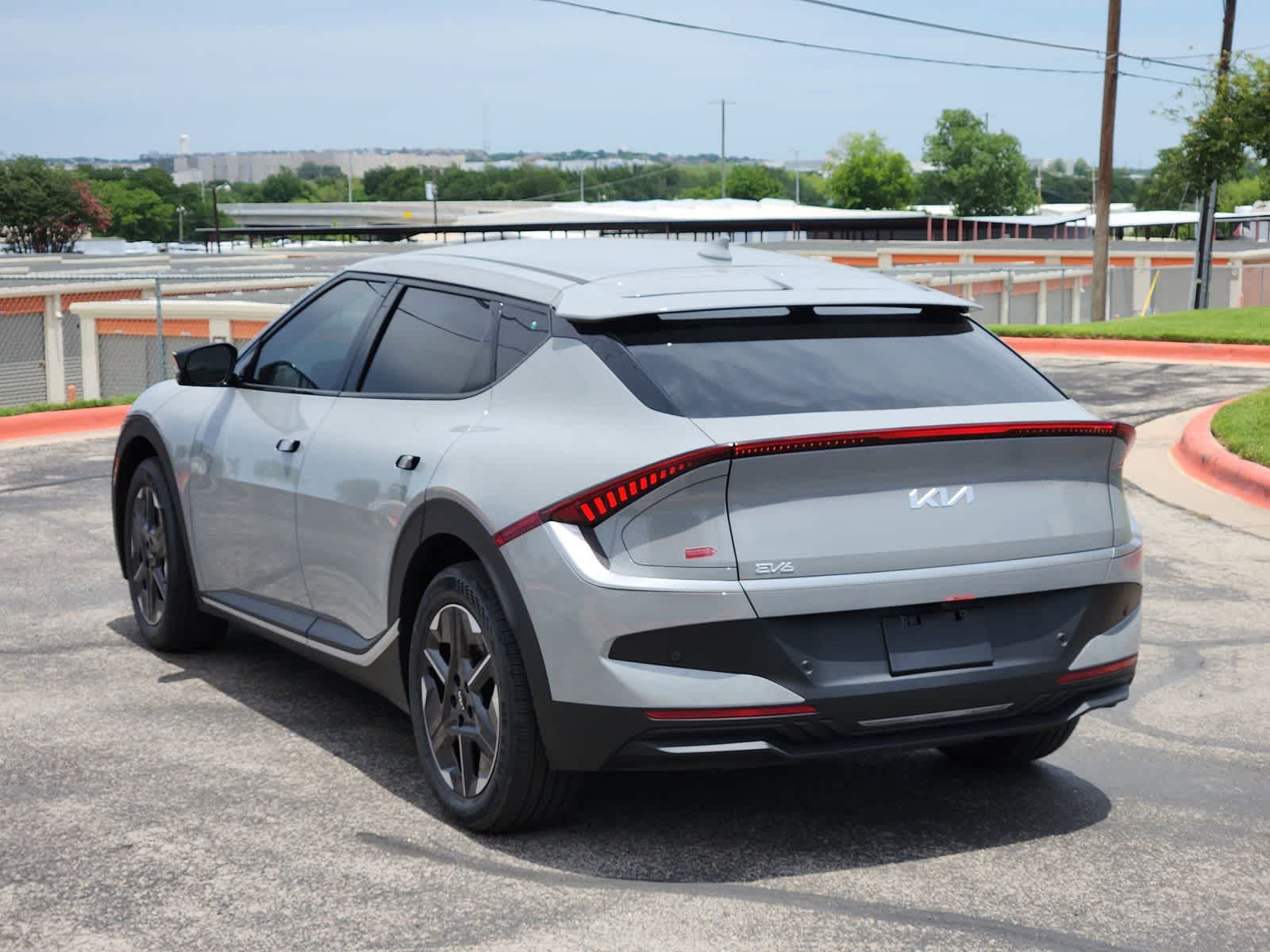 Thumbnail: 2026 Kia EV6 - 4
