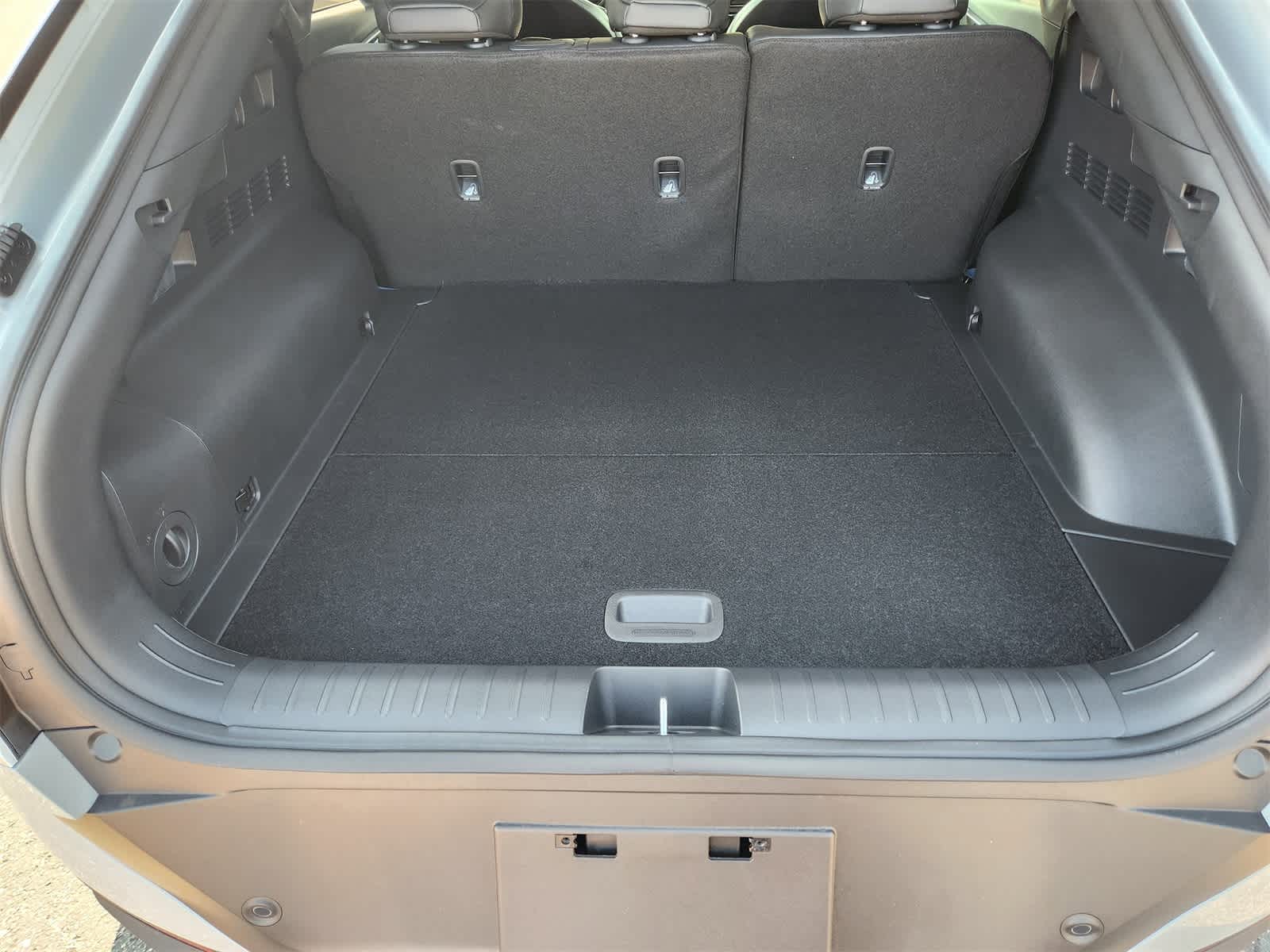 Thumbnail: 2025 Kia EV6 - 28