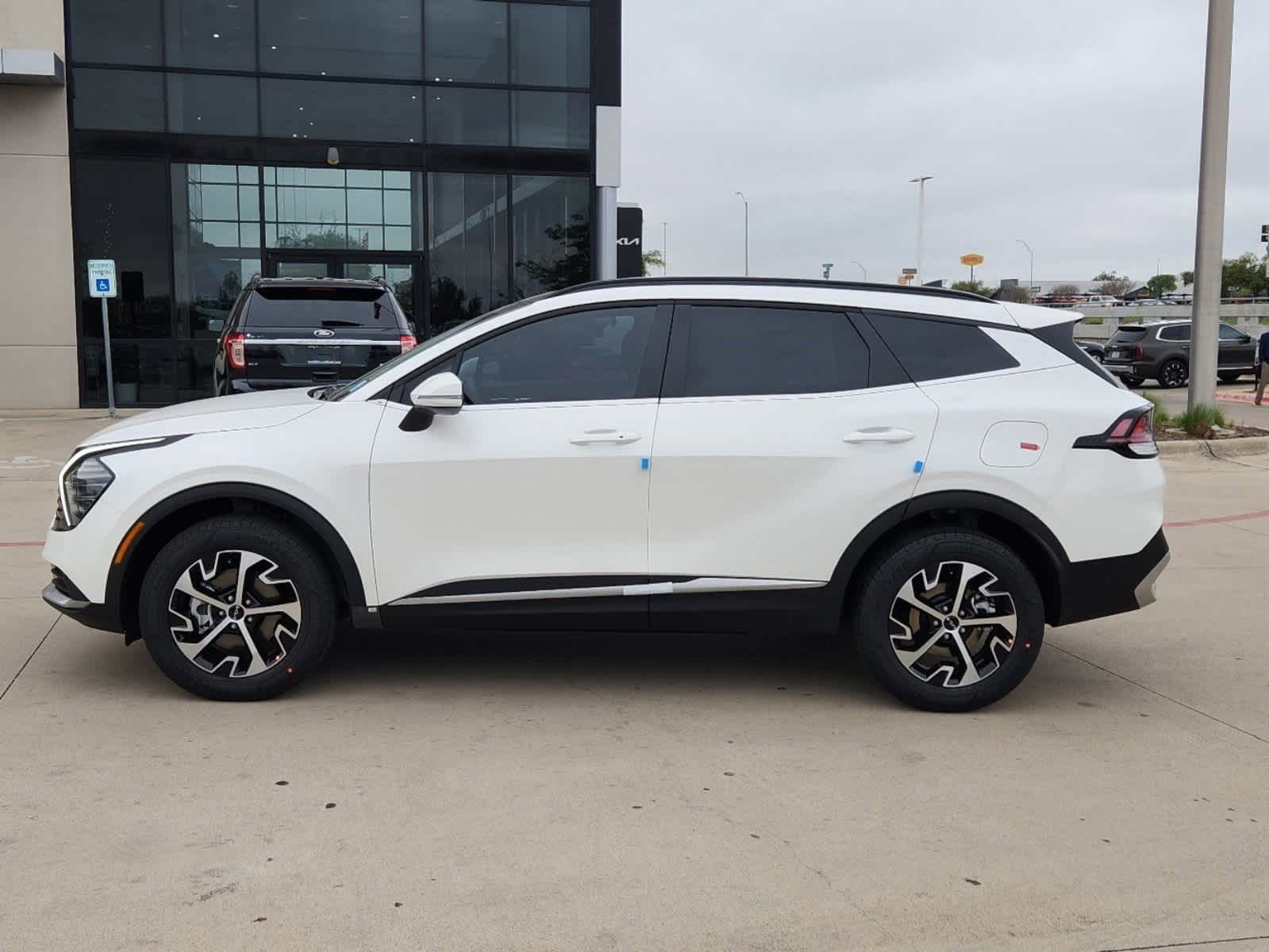 Thumbnail: 2025 Kia Sportage - 3