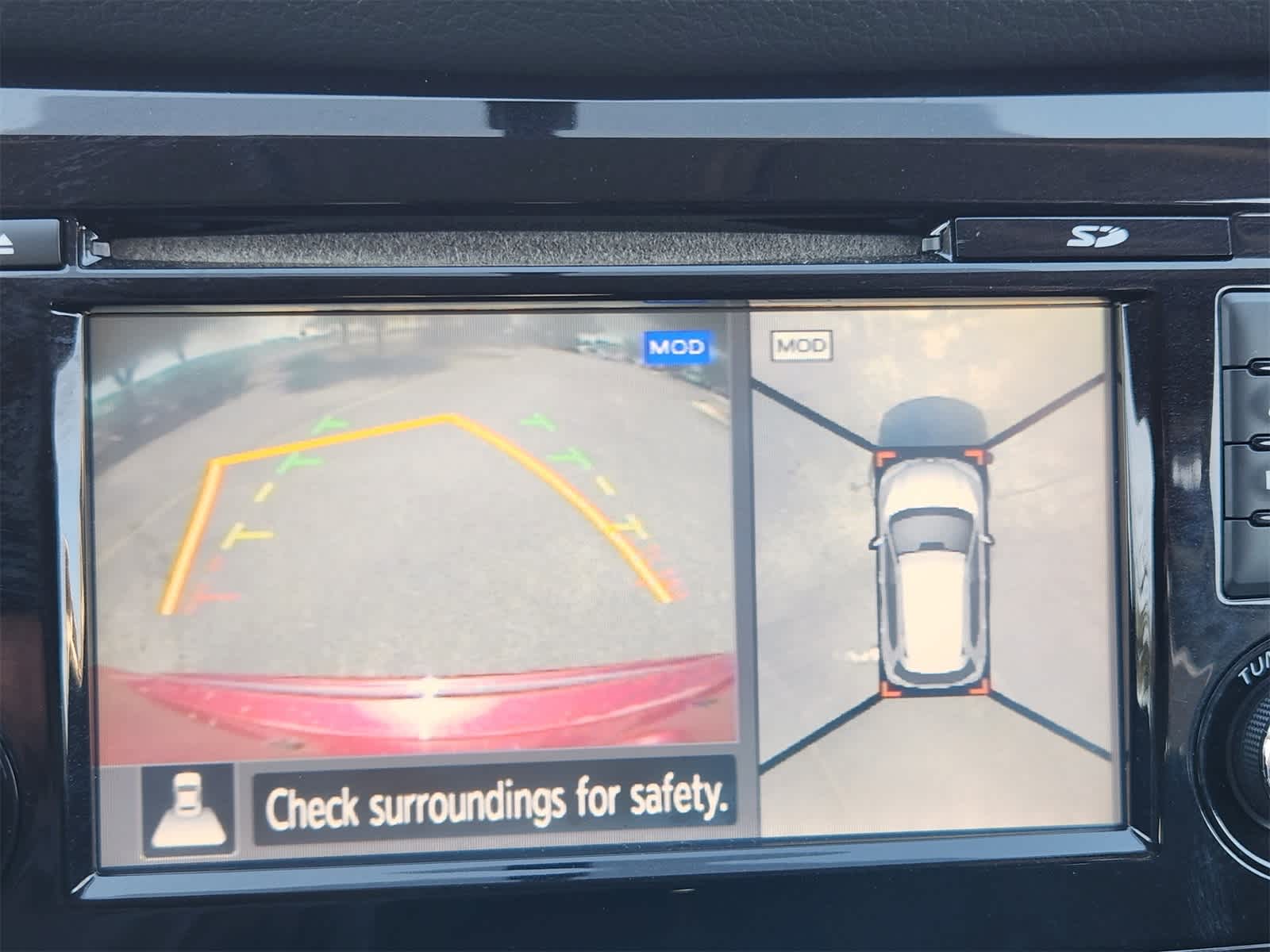 Thumbnail: 2014 Nissan Rogue - 18