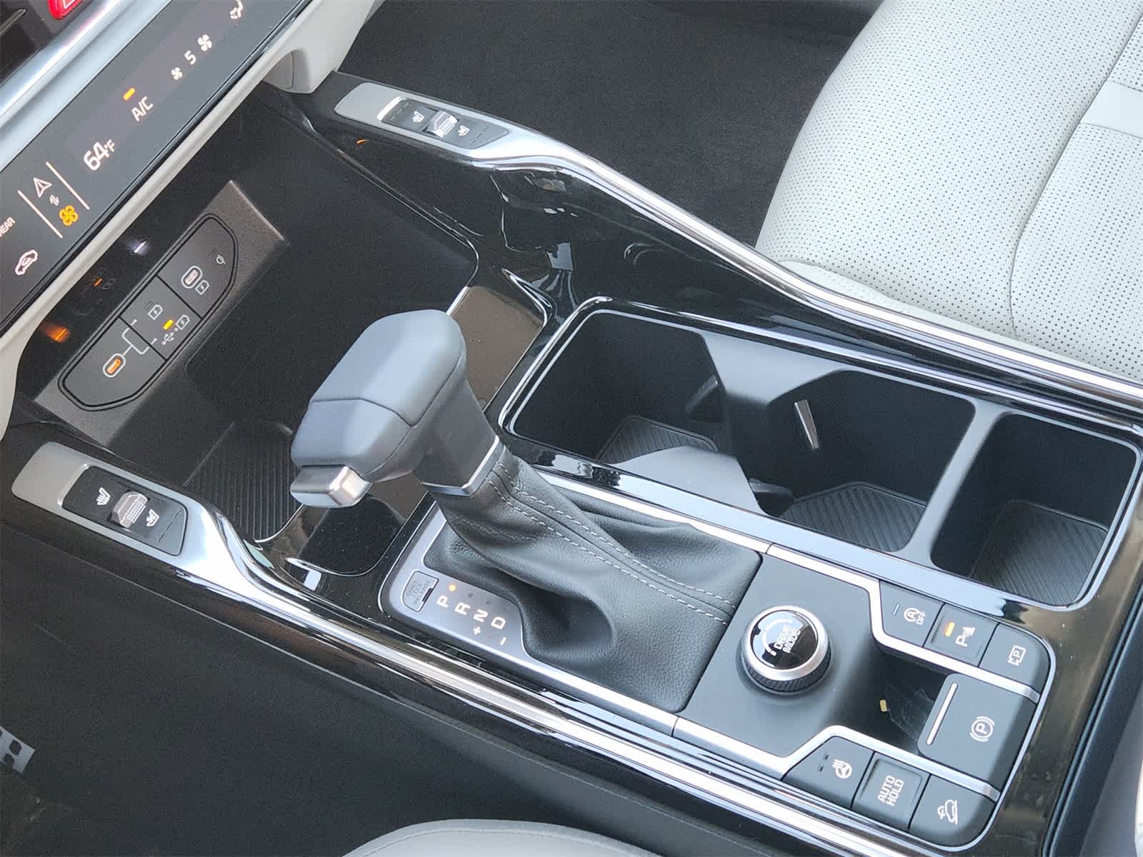 Thumbnail: 2026 Kia Sorento - 18