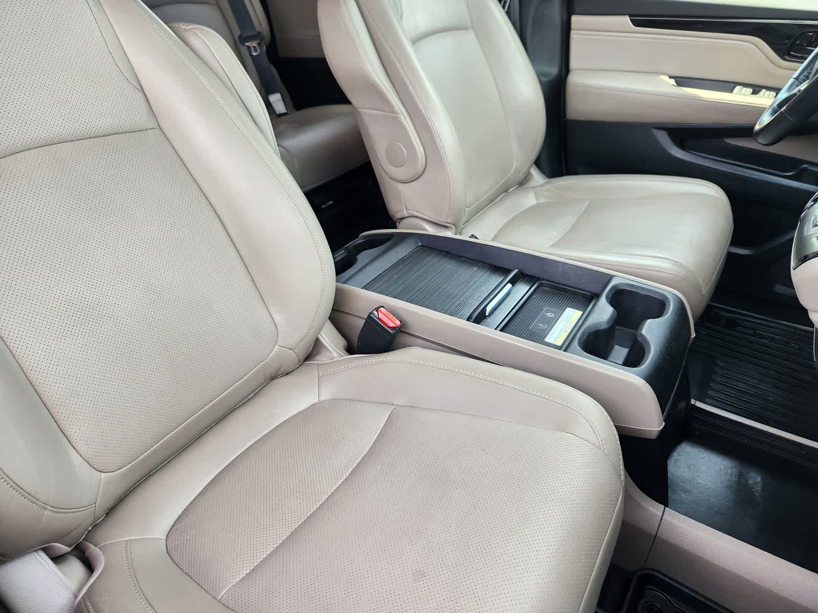 Thumbnail: 2018 Honda Odyssey - 13