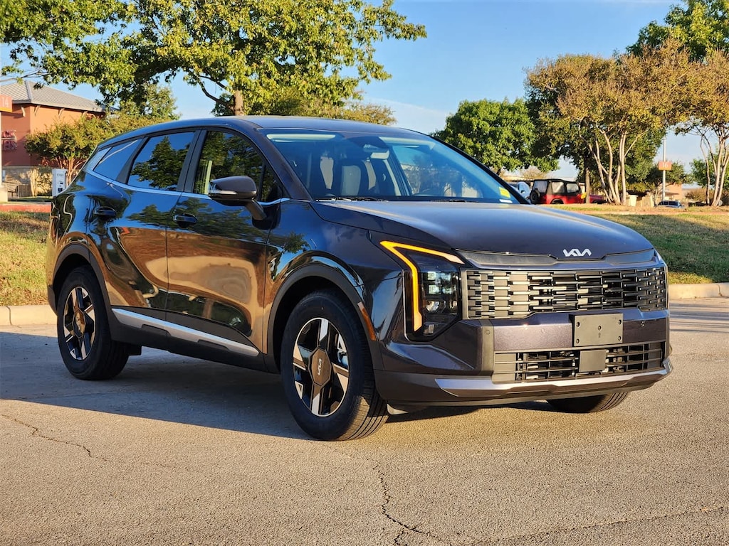 New 2026 Kia Sportage LX SUV