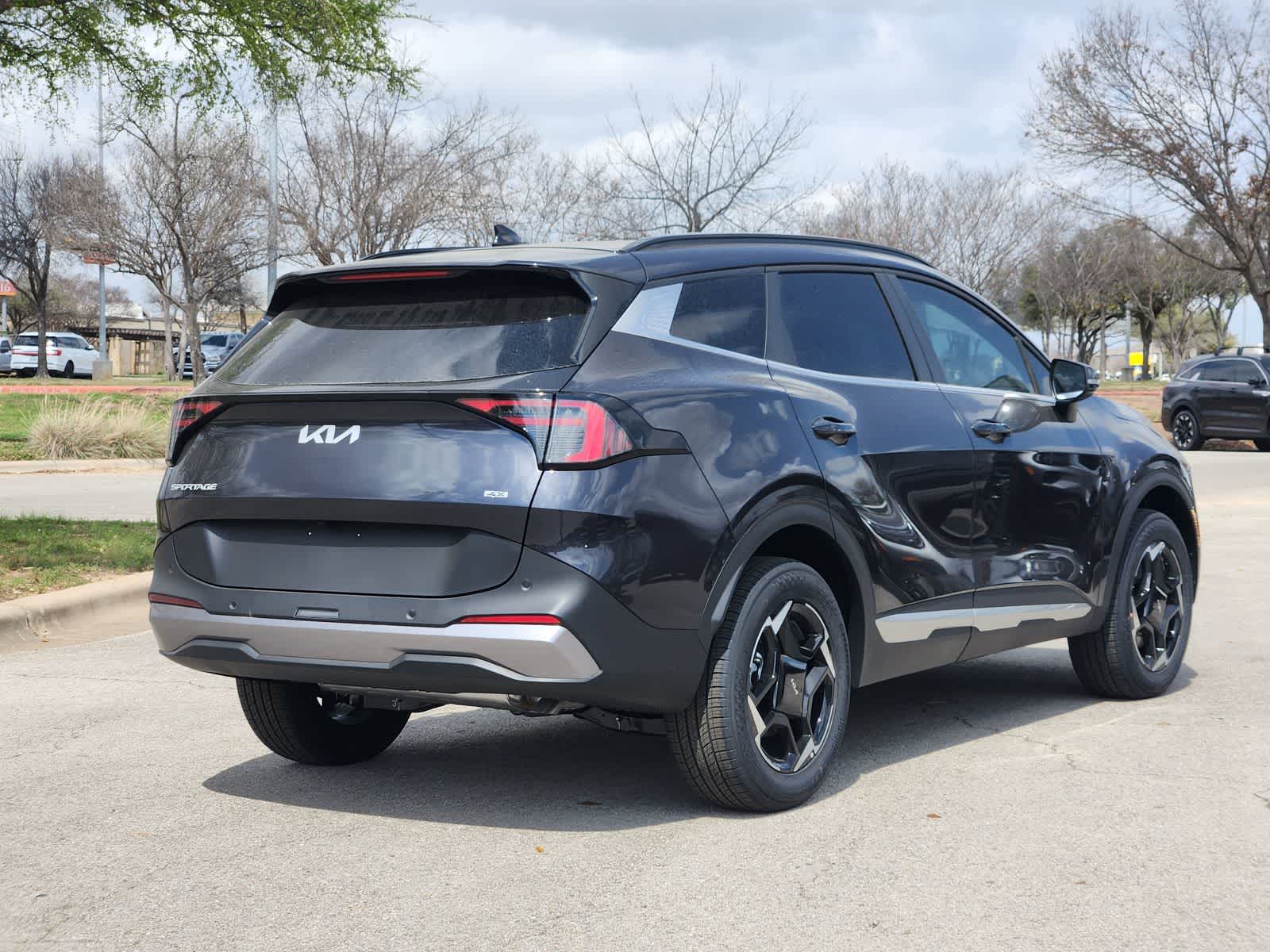 2026 Kia Sportage EX - Photo 6