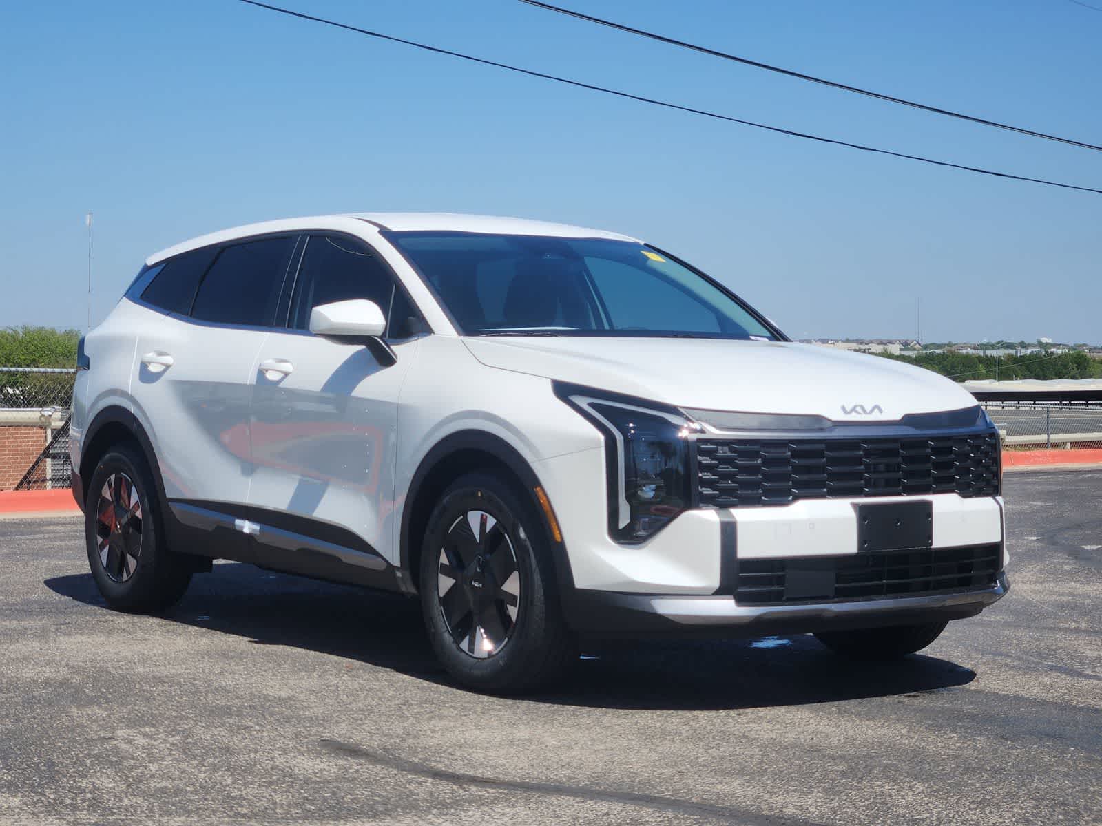 Thumbnail: 2026 Kia Sportage - 3