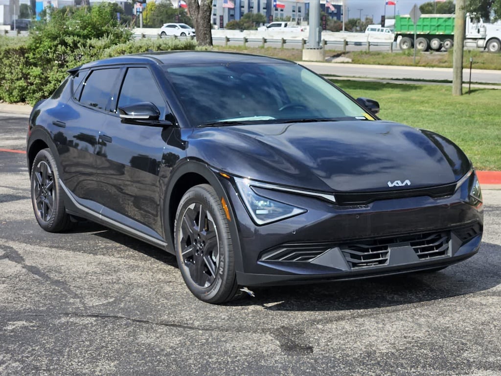 New 2026 Kia EV6 Light Long Range SUV