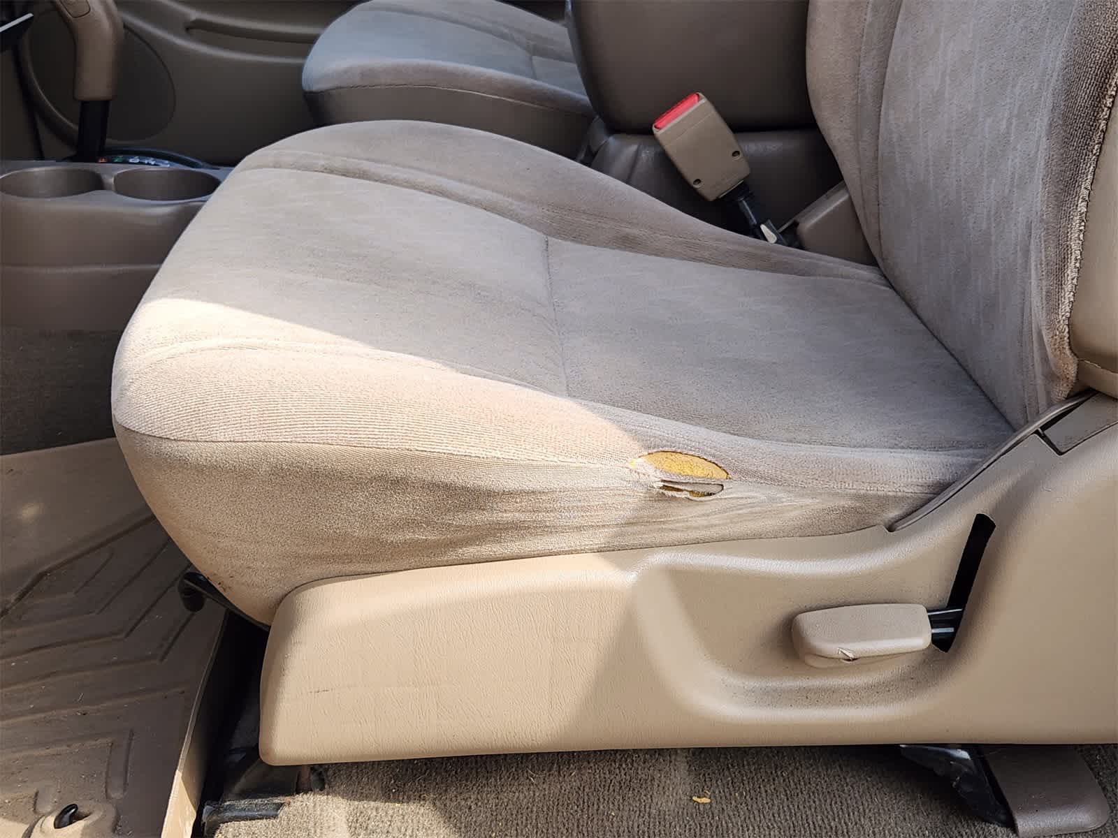 Thumbnail: 2004 Toyota Tacoma - 23