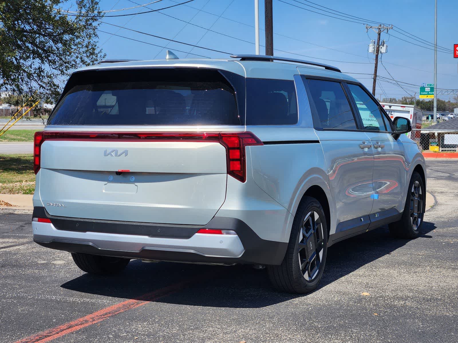 Thumbnail: 2026 Kia Carnival - 5