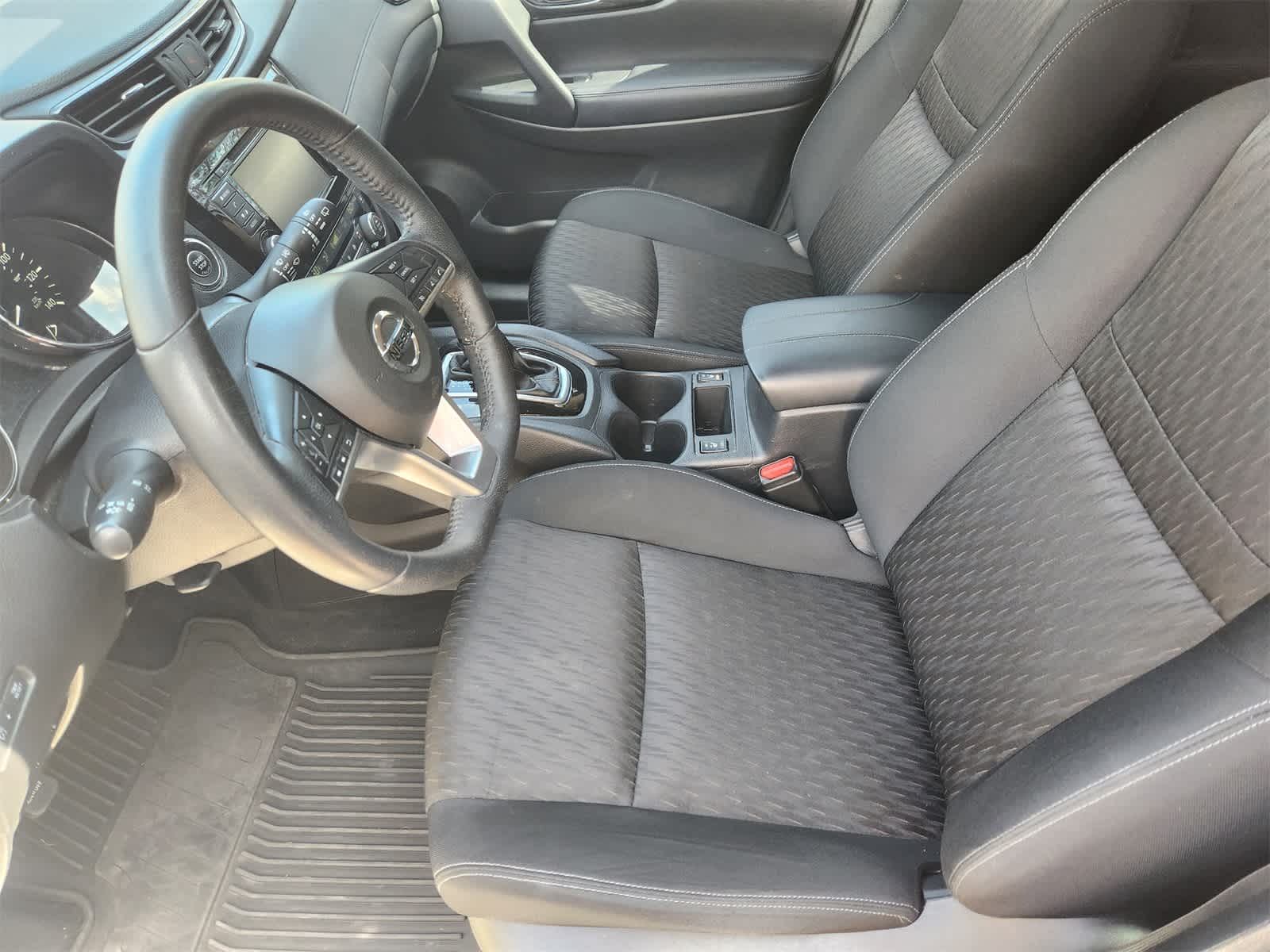 Thumbnail: 2020 Nissan Rogue - 13