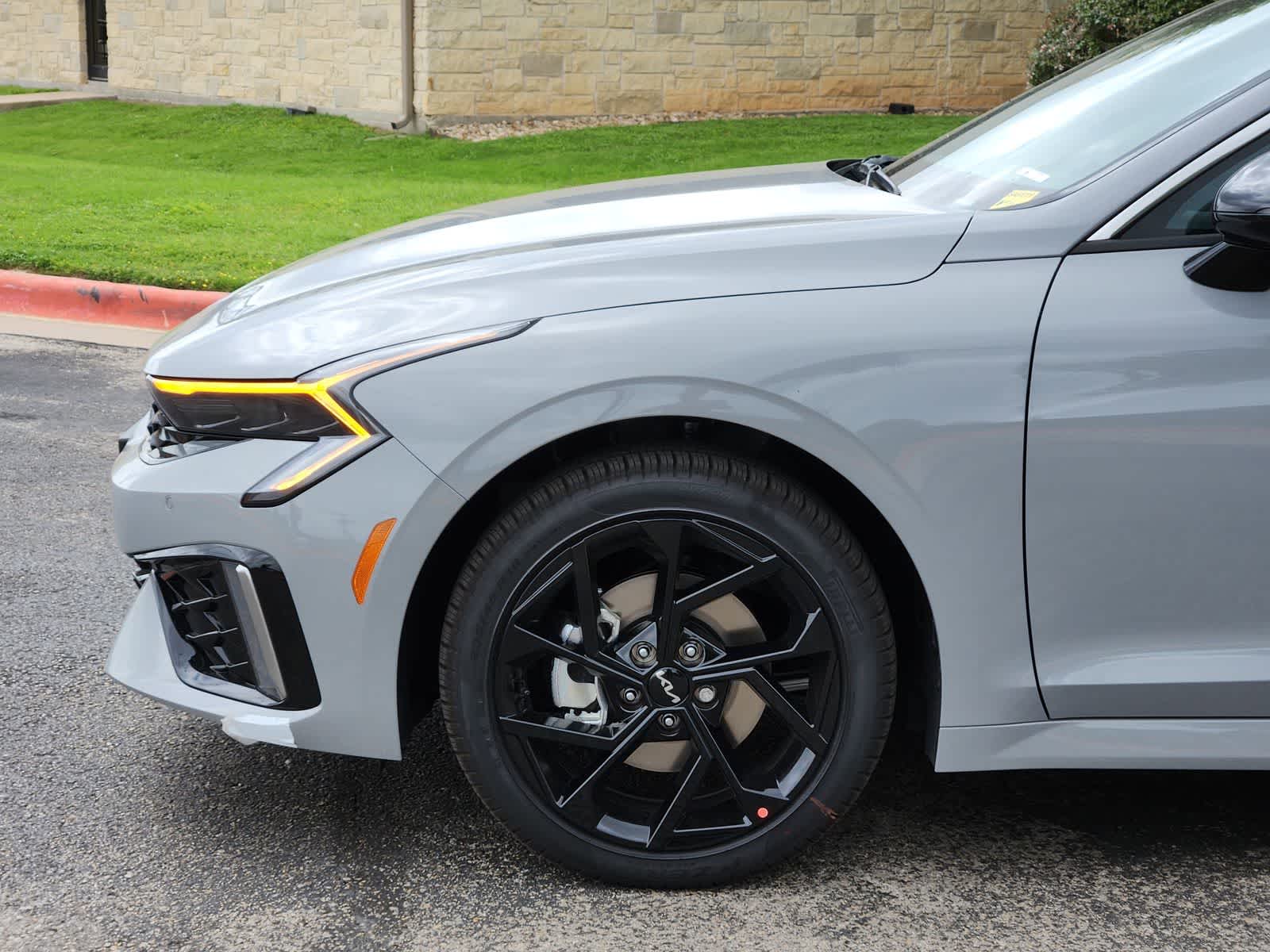Thumbnail: 2026 Kia K5 - 8