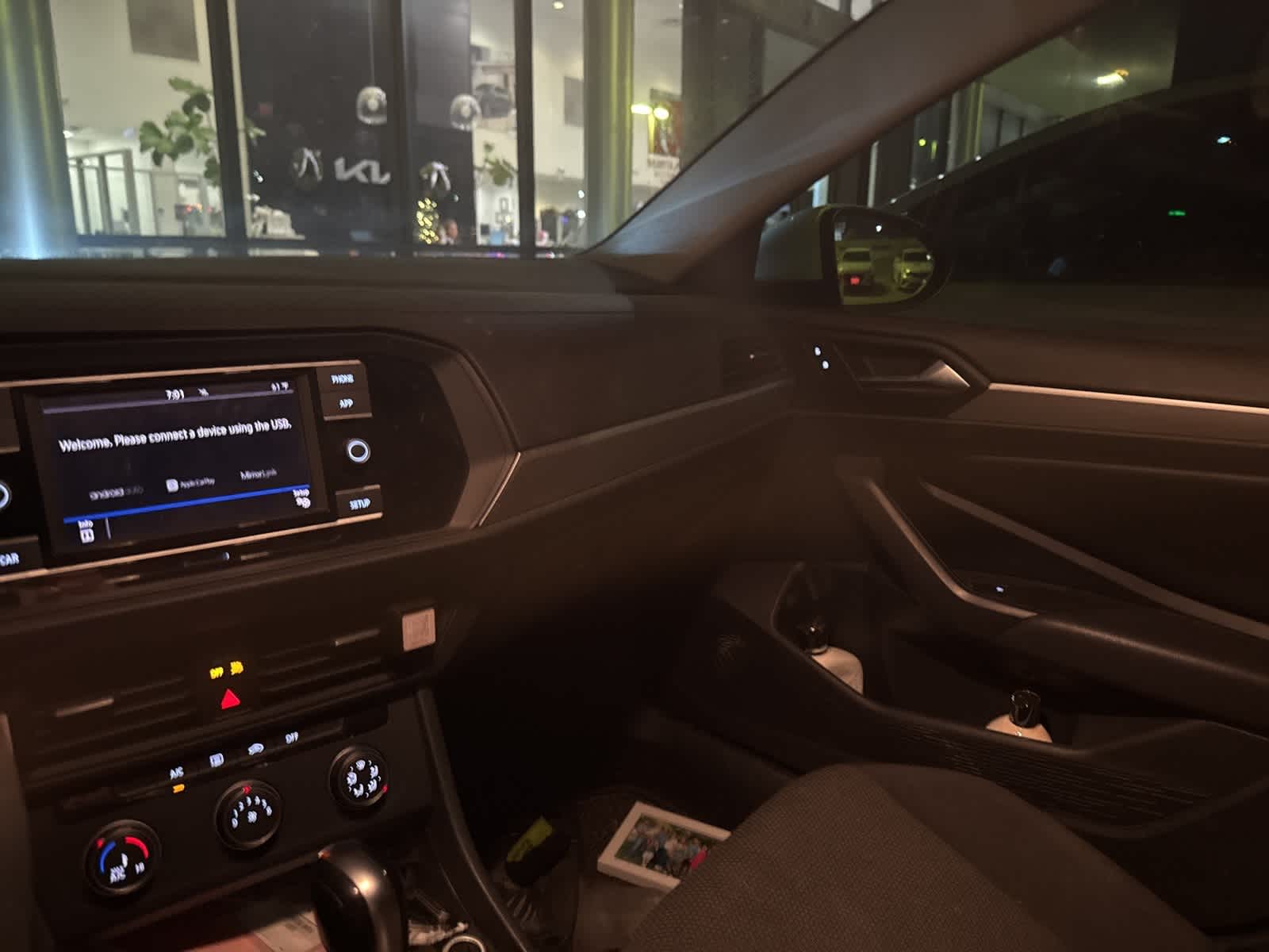 Thumbnail: 2019 Volkswagen Jetta - 6