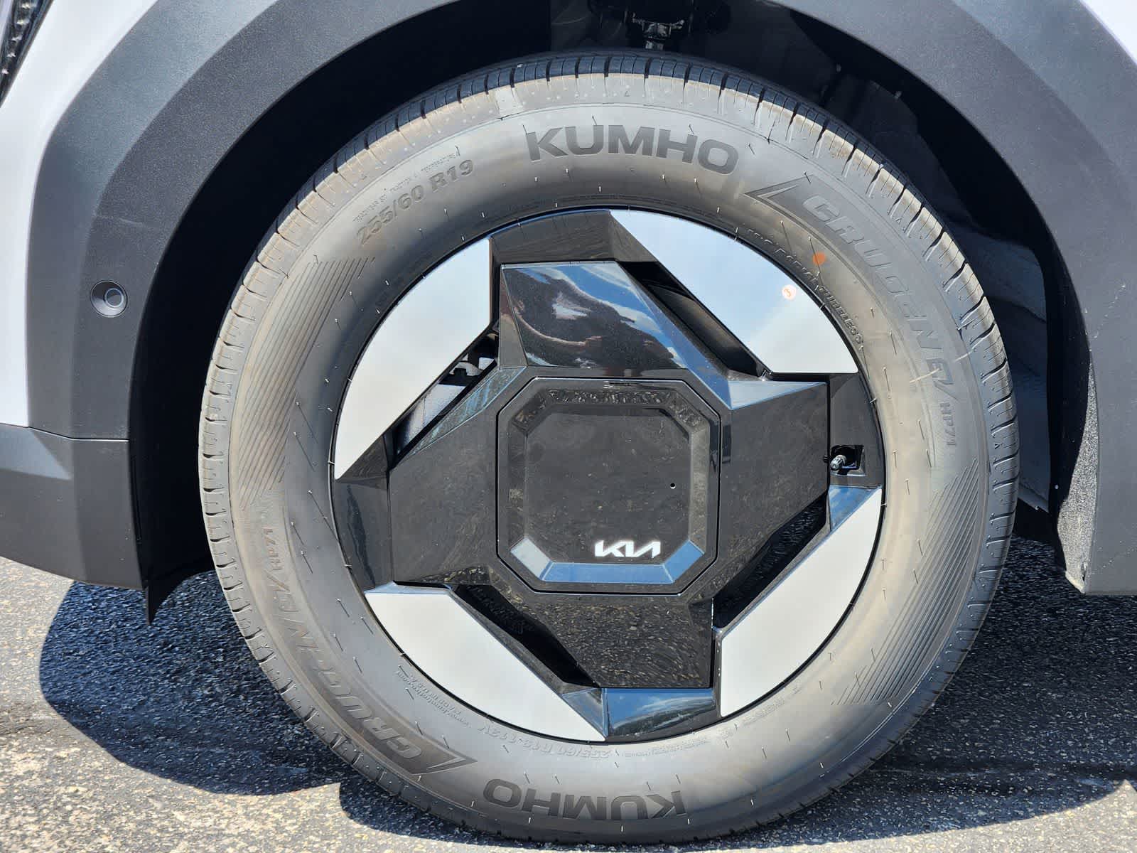 Thumbnail: 2026 Kia EV9 - 8