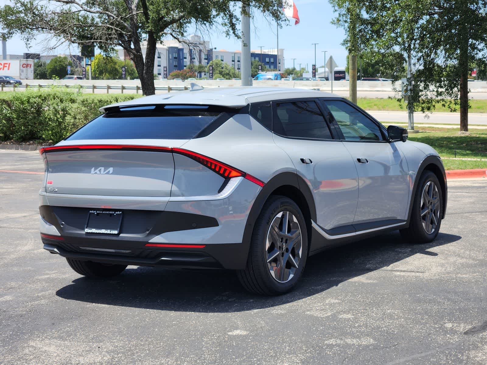 Thumbnail: 2025 Kia EV6 - 5