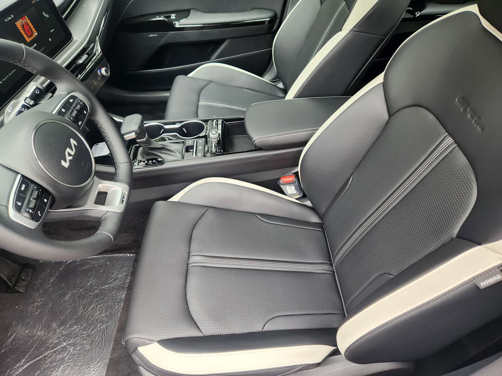 Thumbnail: 2026 Kia K5 - 12