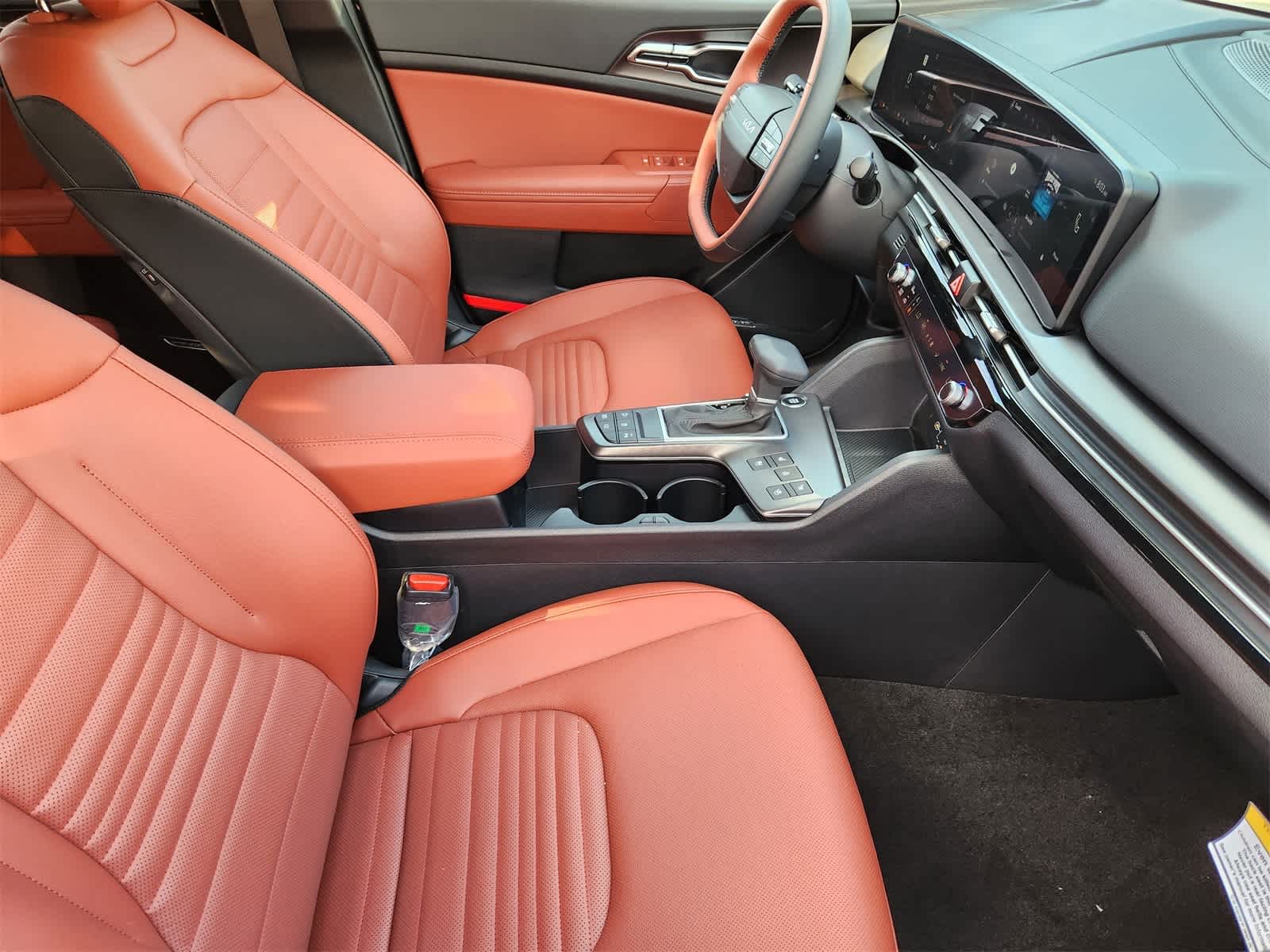 Thumbnail: 2026 Kia Sportage - 12