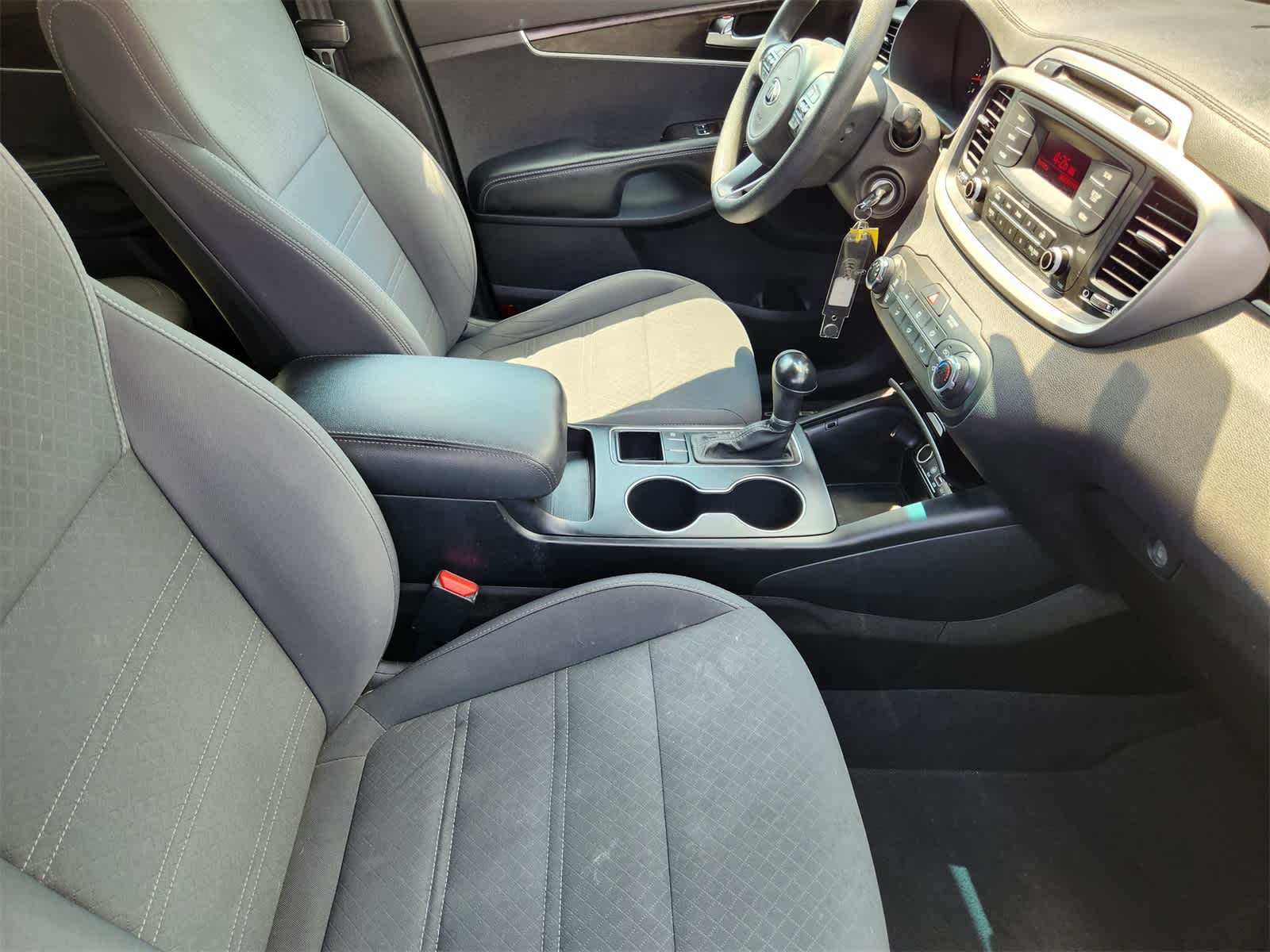 Thumbnail: 2016 Kia Sorento - 14