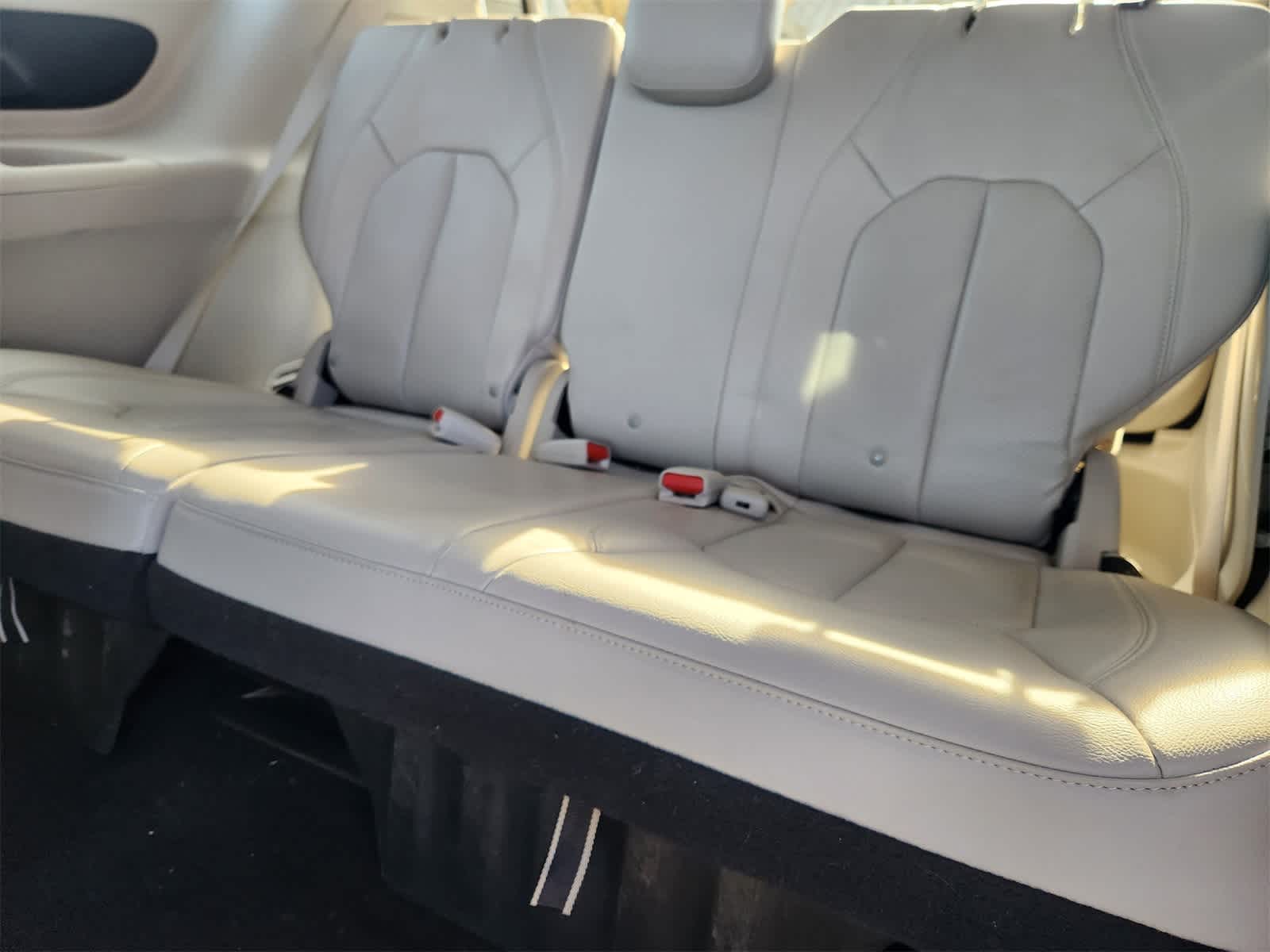 Thumbnail: 2021 Chrysler Pacifica - 29