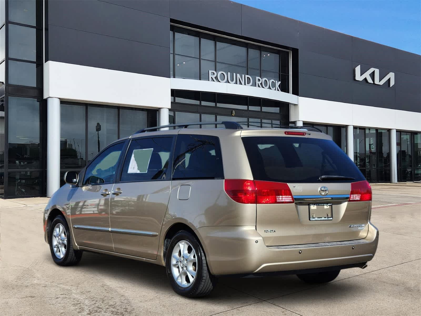 Thumbnail: 2005 Toyota Sienna - 6