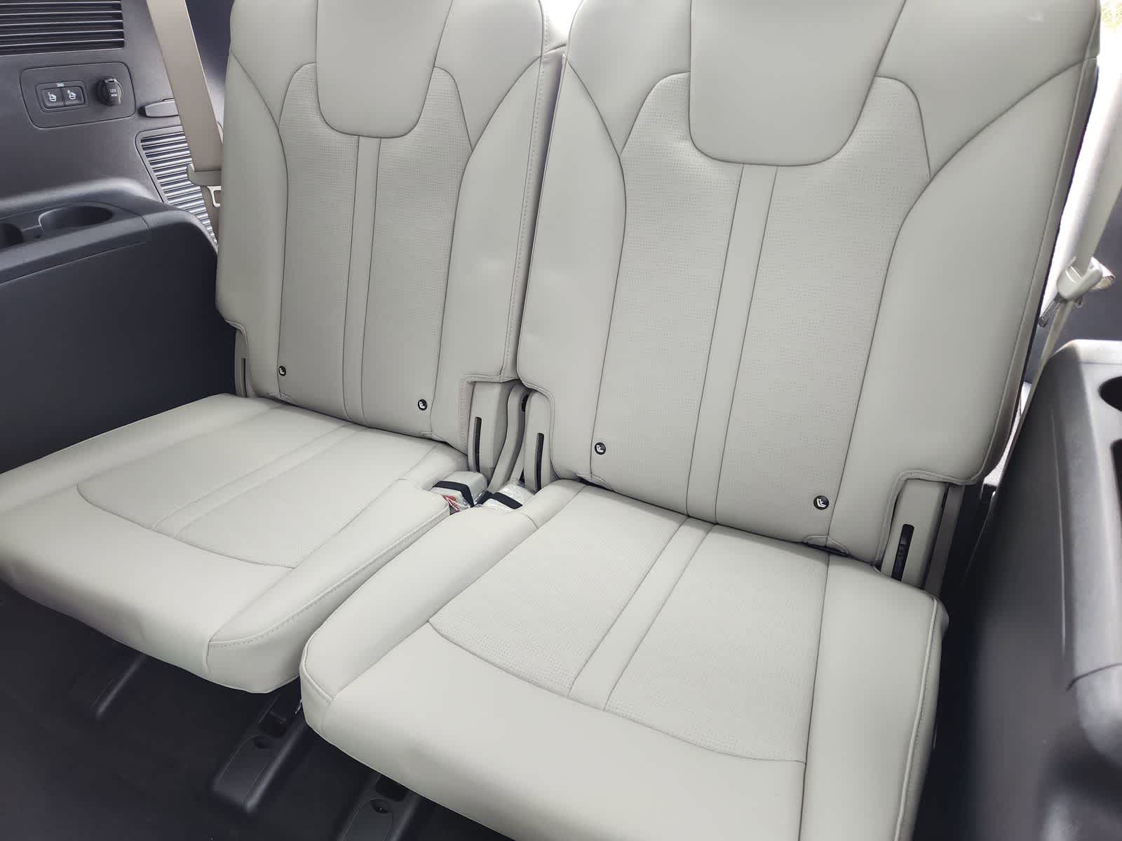 Thumbnail: 2026 Kia Sorento - 22