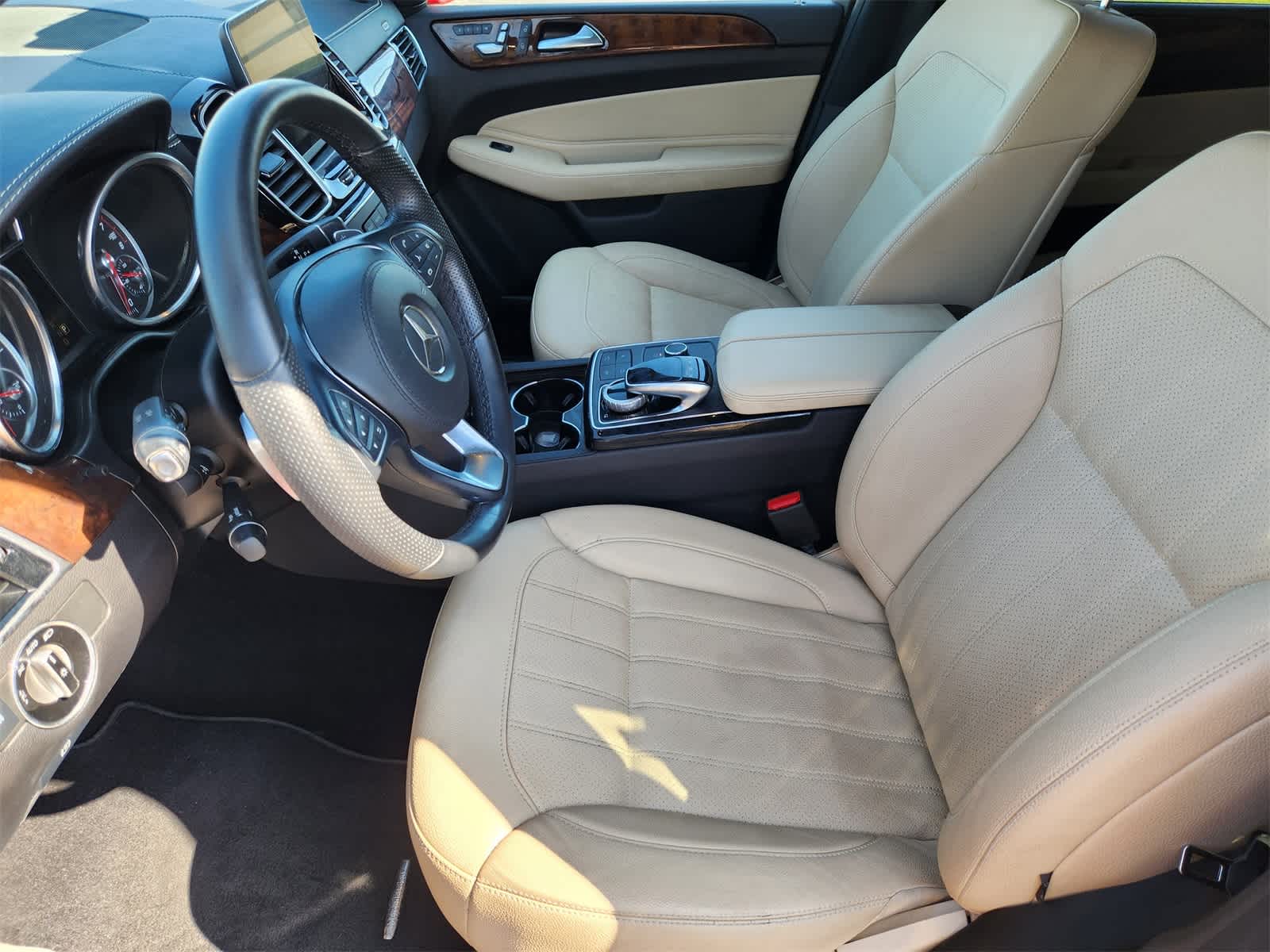 Thumbnail: 2017 Mercedes-Benz GLS - 12