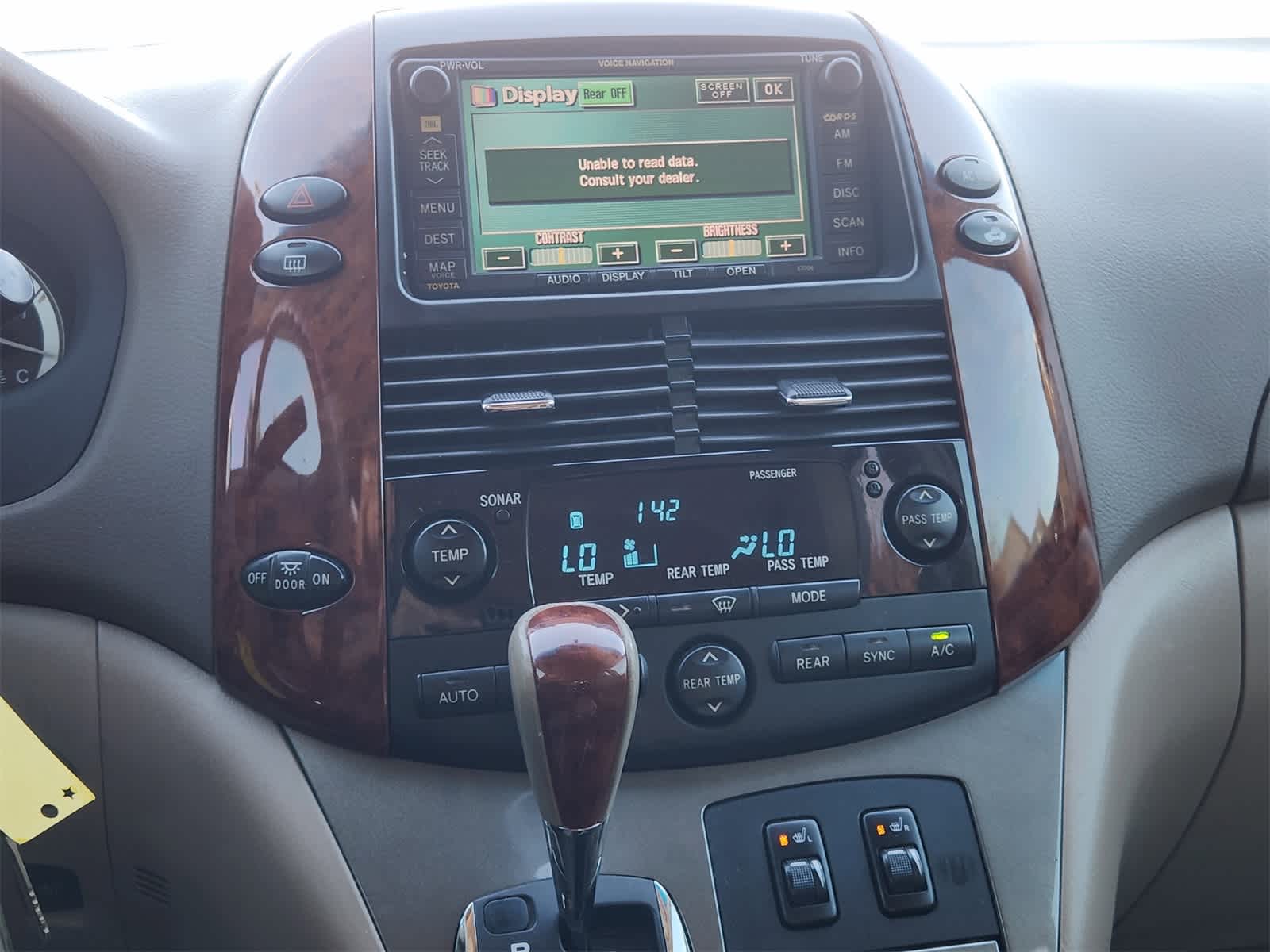 Thumbnail: 2005 Toyota Sienna - 17