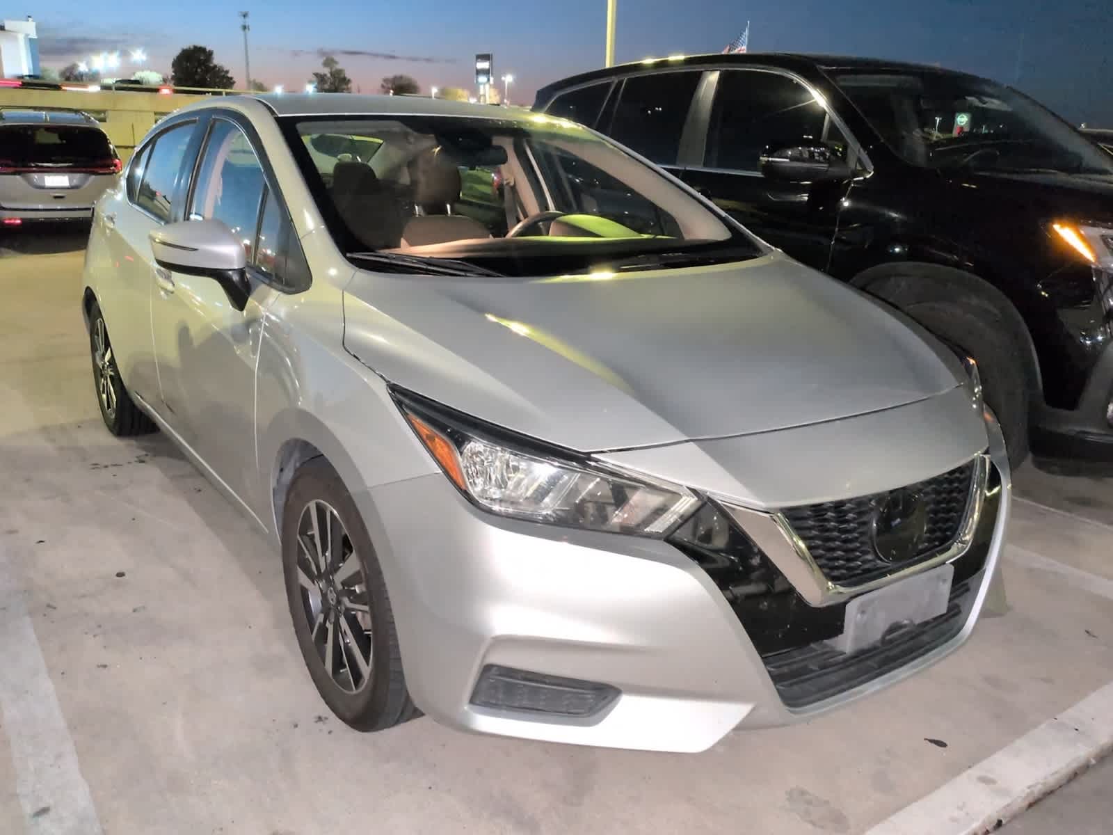 2021 Nissan Versa 1.6 SV photo 3