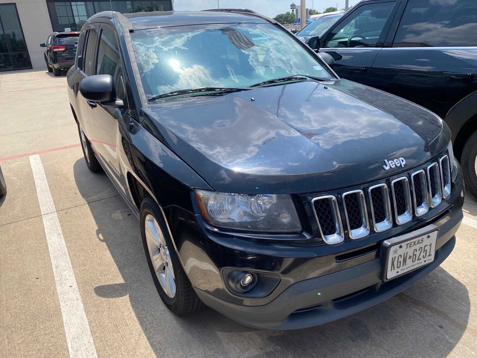 Thumbnail: 2016 Jeep Compass - 3