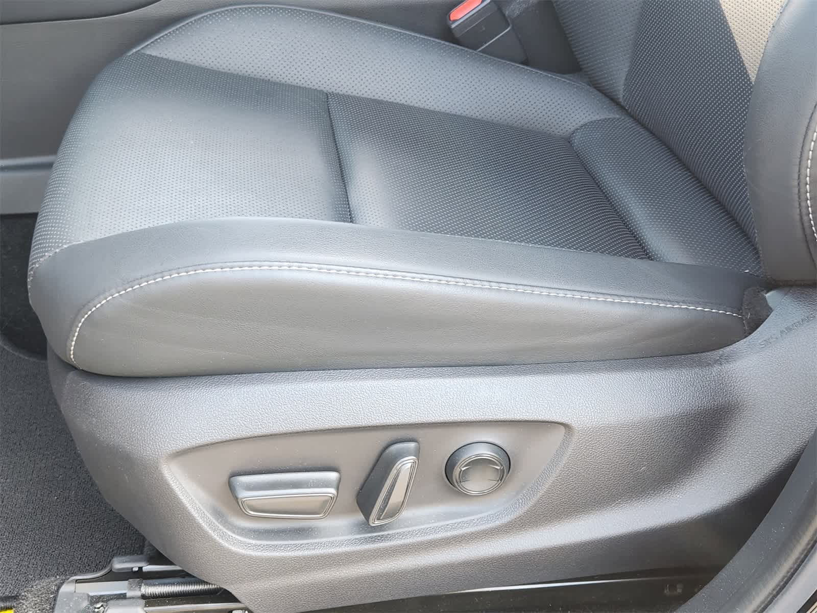 Thumbnail: 2025 Toyota Crown Signia - 23