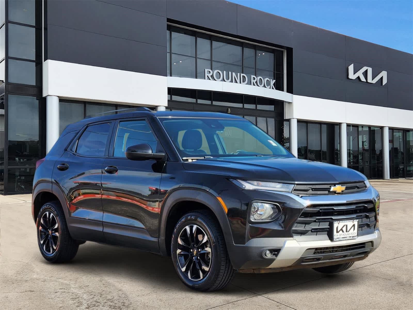 Thumbnail: 2023 Chevrolet TrailBlazer - 3