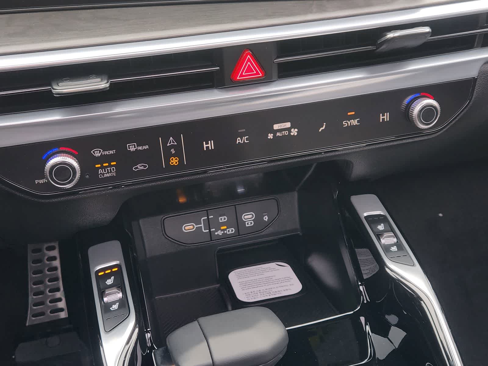 Thumbnail: 2026 Kia Sorento - 17