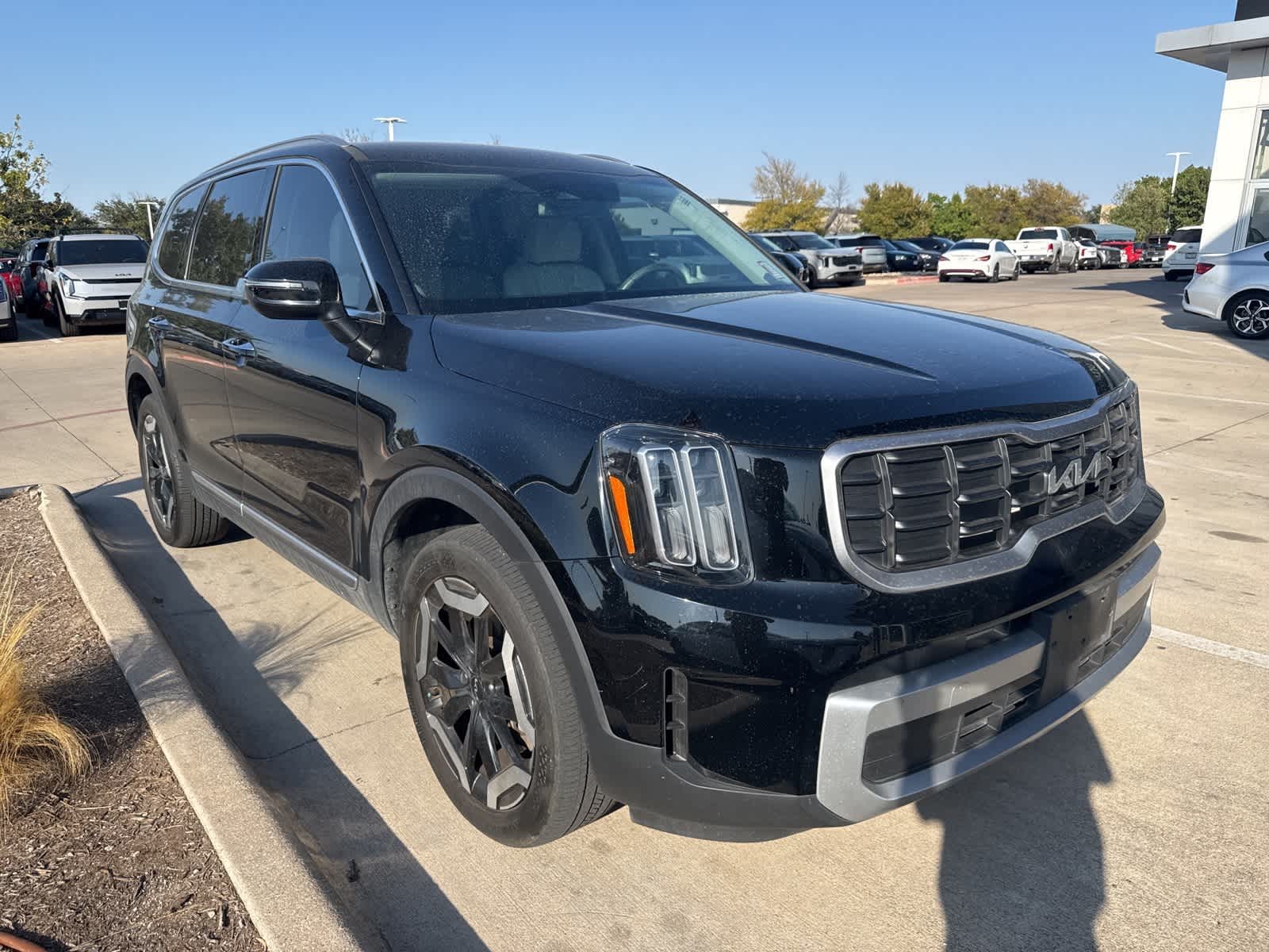 Thumbnail: 2024 Kia Telluride - 3