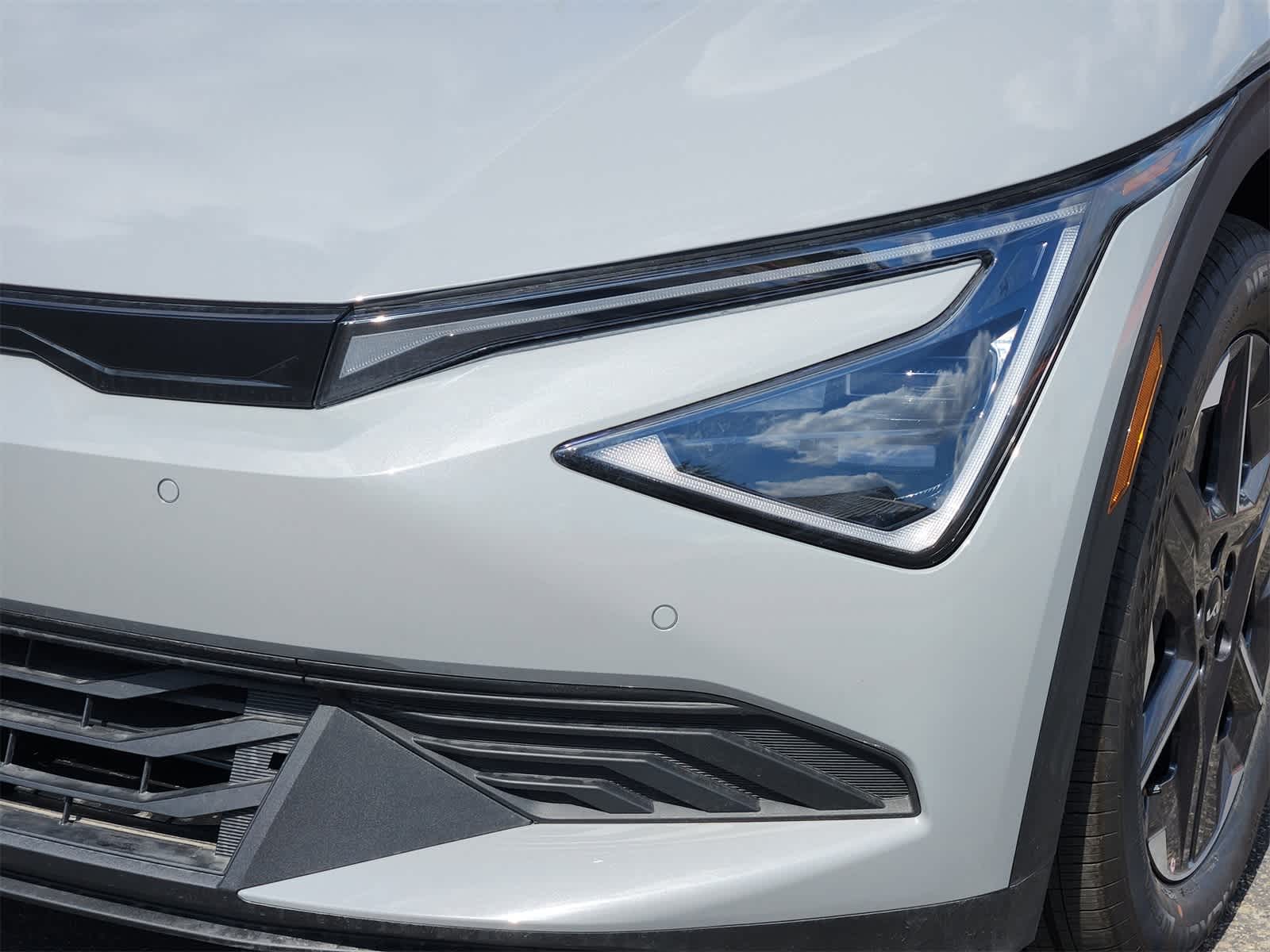 Thumbnail: 2025 Kia EV6 - 7