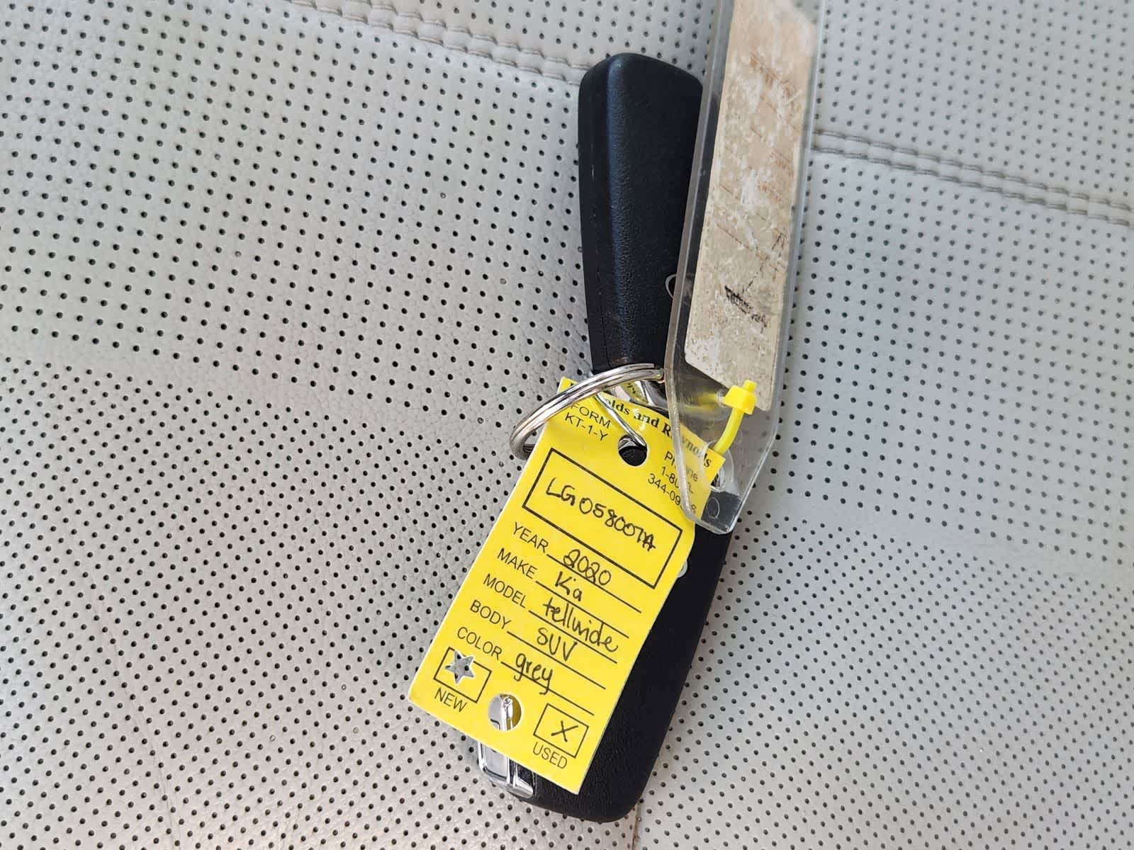 Thumbnail: 2020 Kia Telluride - 33