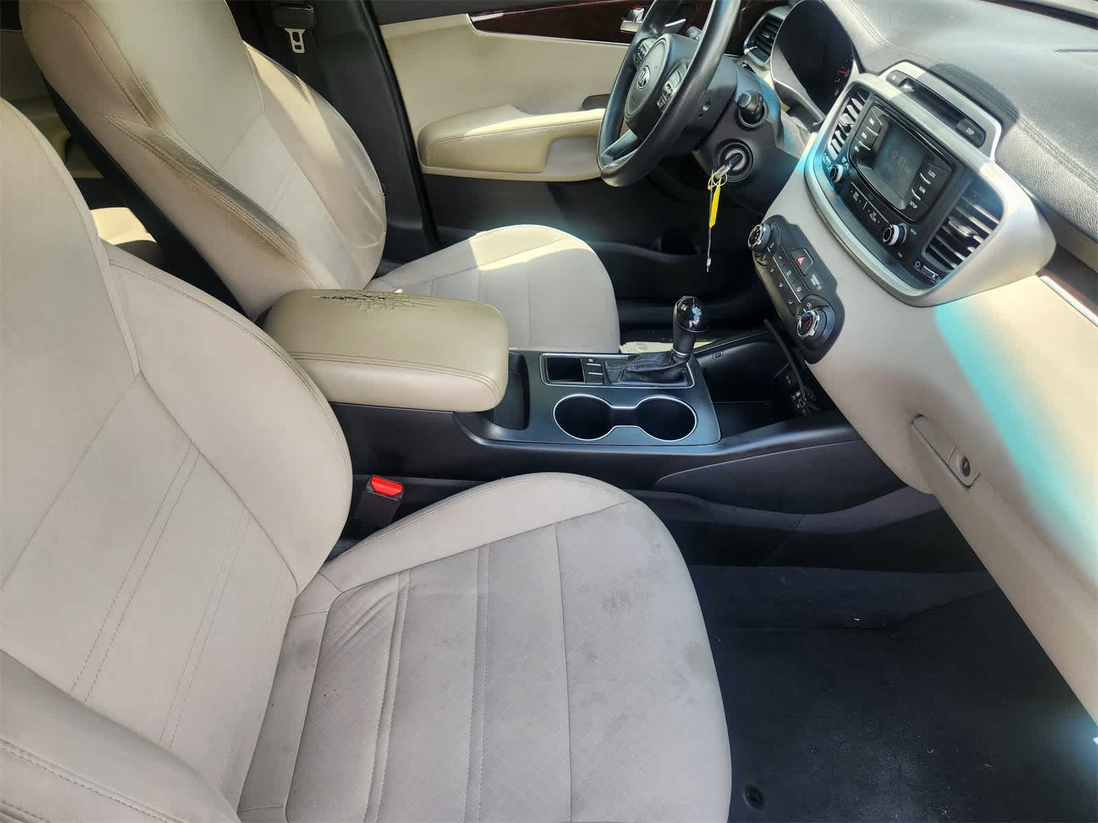 Thumbnail: 2016 Kia Sorento - 13