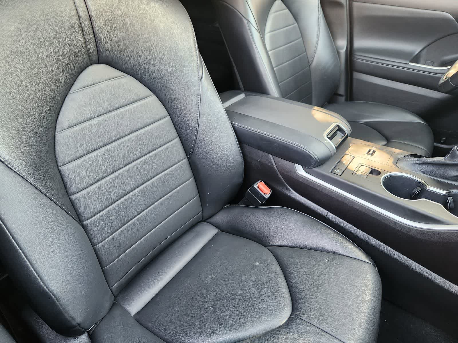 Thumbnail: 2022 Toyota Highlander - 14