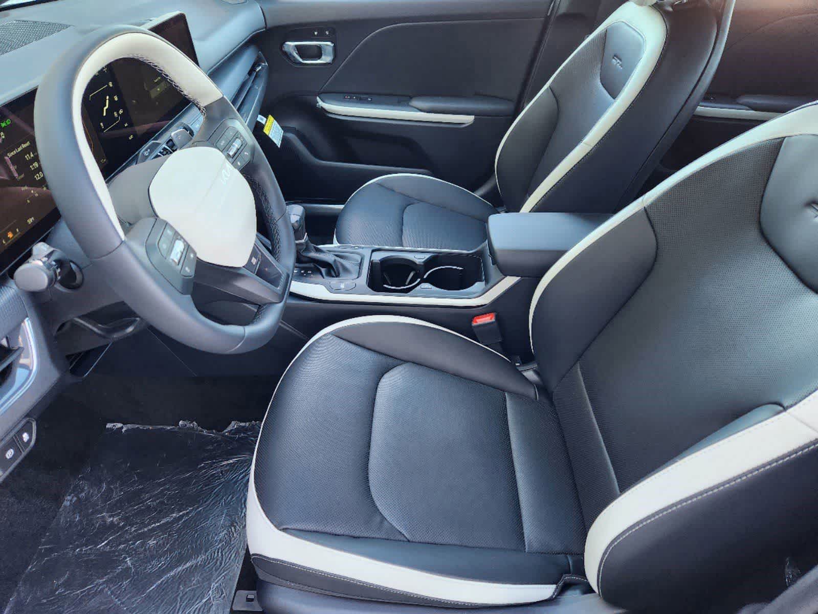 Thumbnail: 2025 Kia K4 - 10