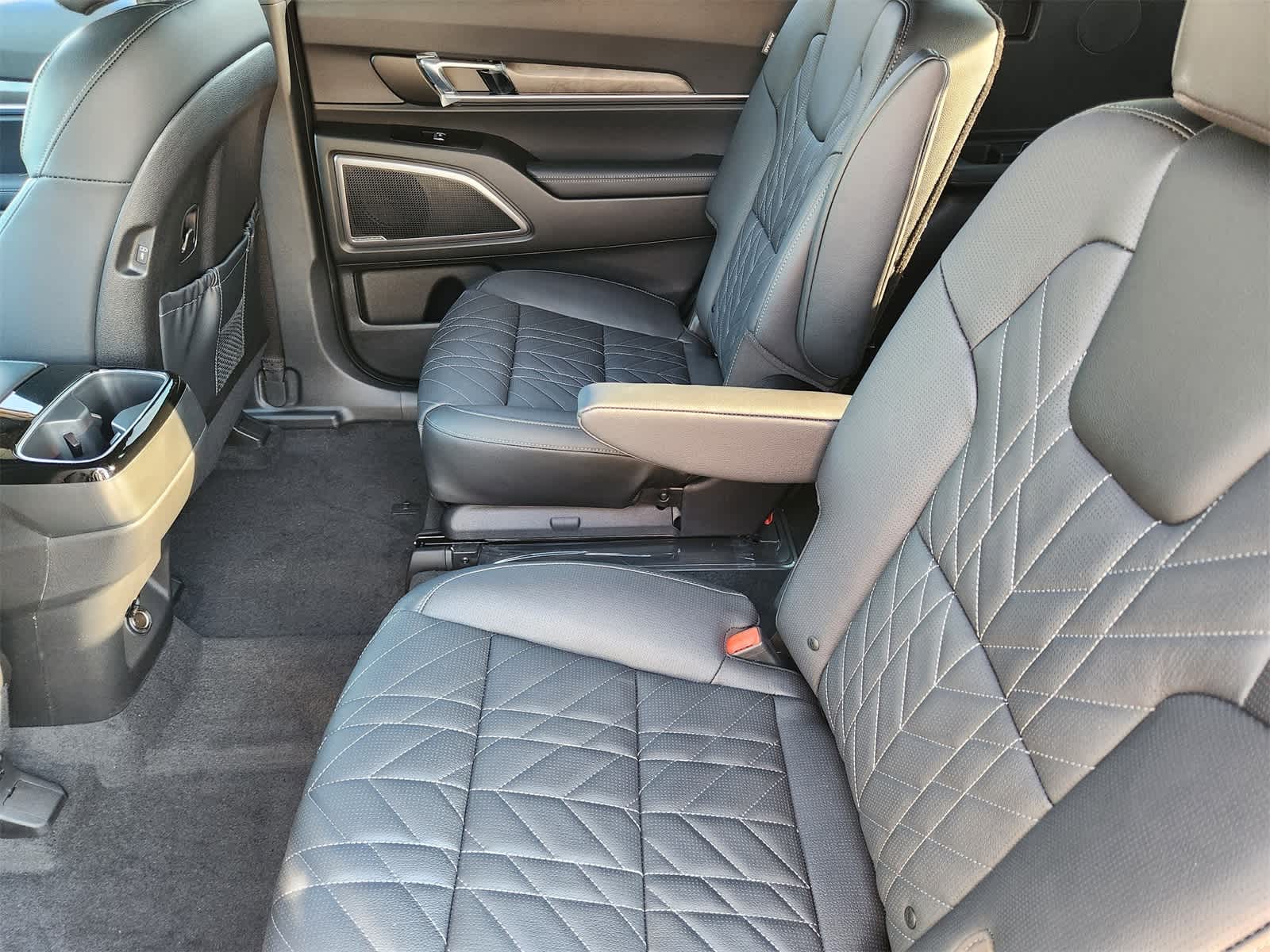 Thumbnail: 2025 Kia Telluride - 23