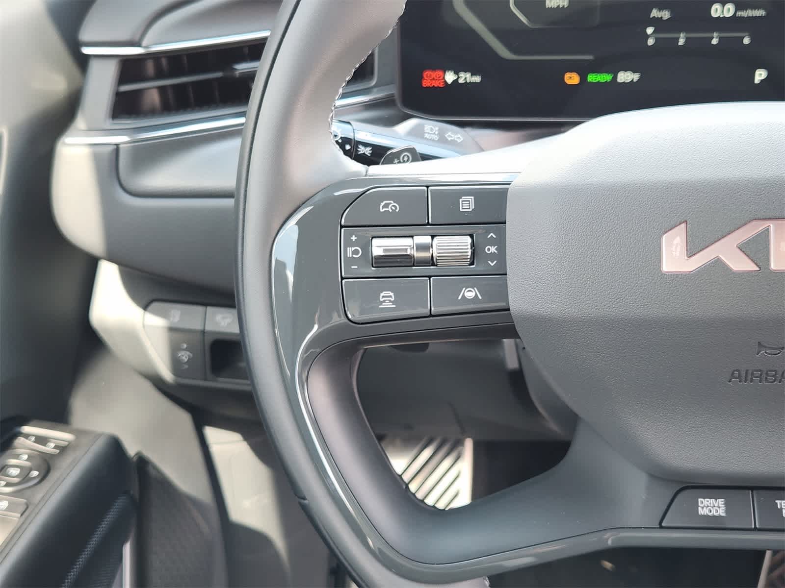 Thumbnail: 2026 Kia EV9 - 27