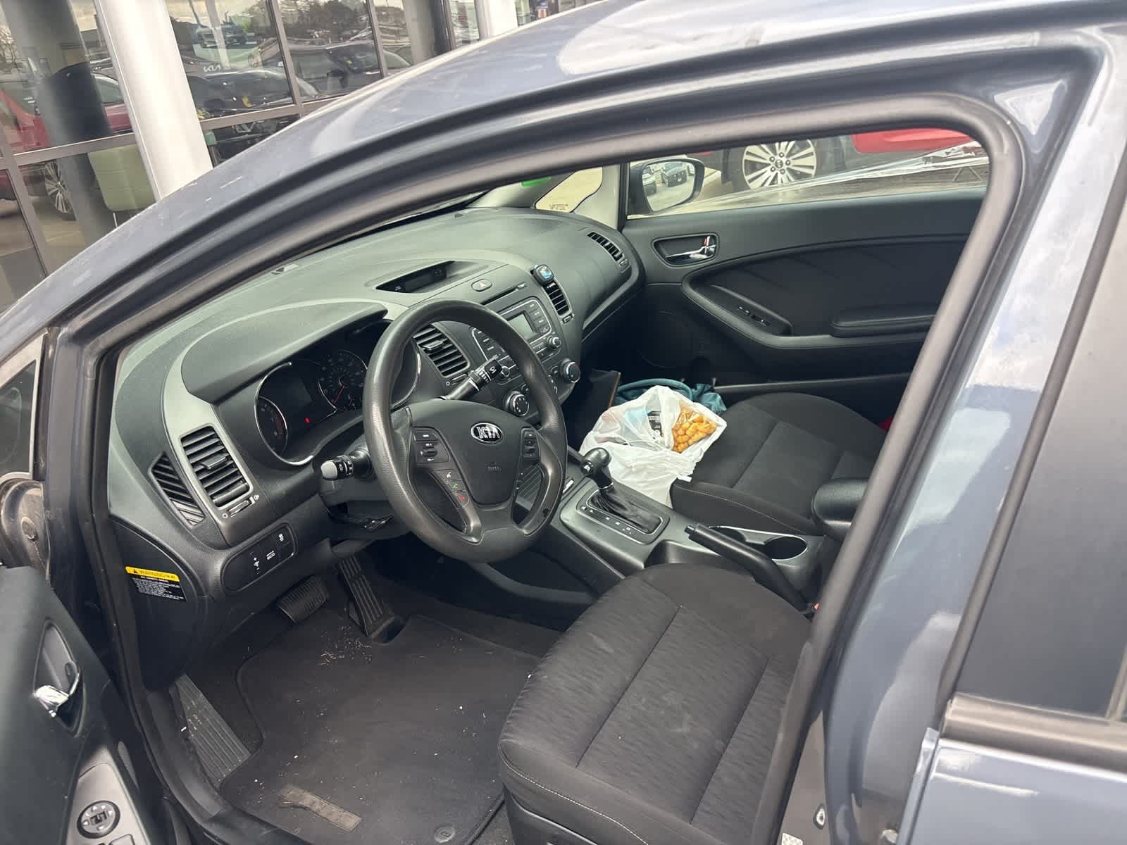 Thumbnail: 2016 Kia Forte - 8