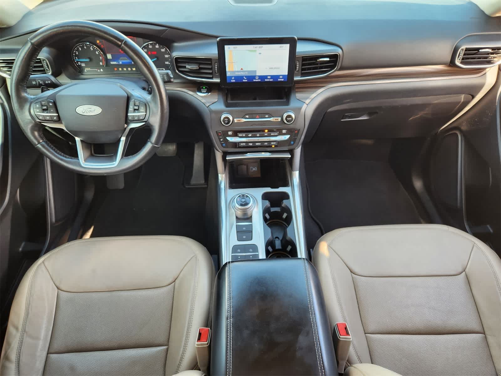 Thumbnail: 2020 Ford Explorer - 25