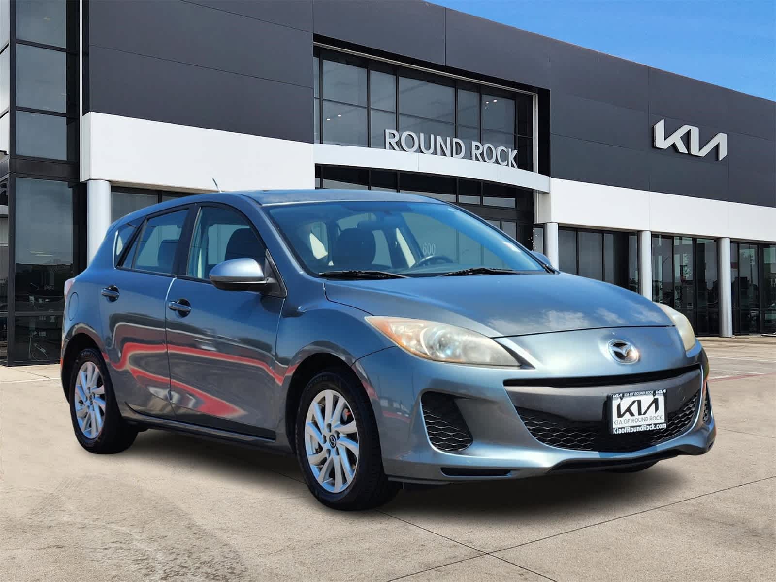 2013 Mazda Mazda3 Touring photo 3