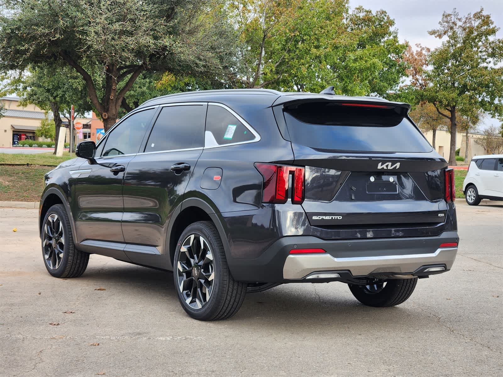 Thumbnail: 2026 Kia Sorento - 6