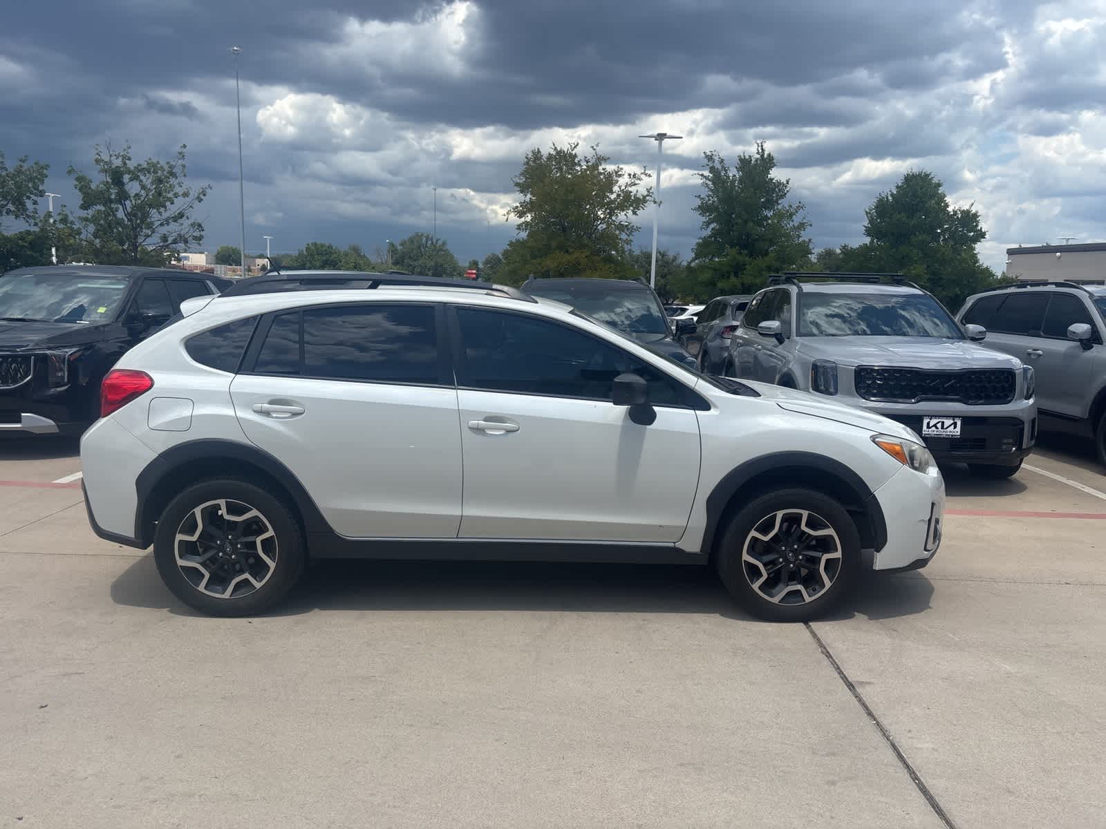 Thumbnail: 2016 Subaru Crosstrek - 4