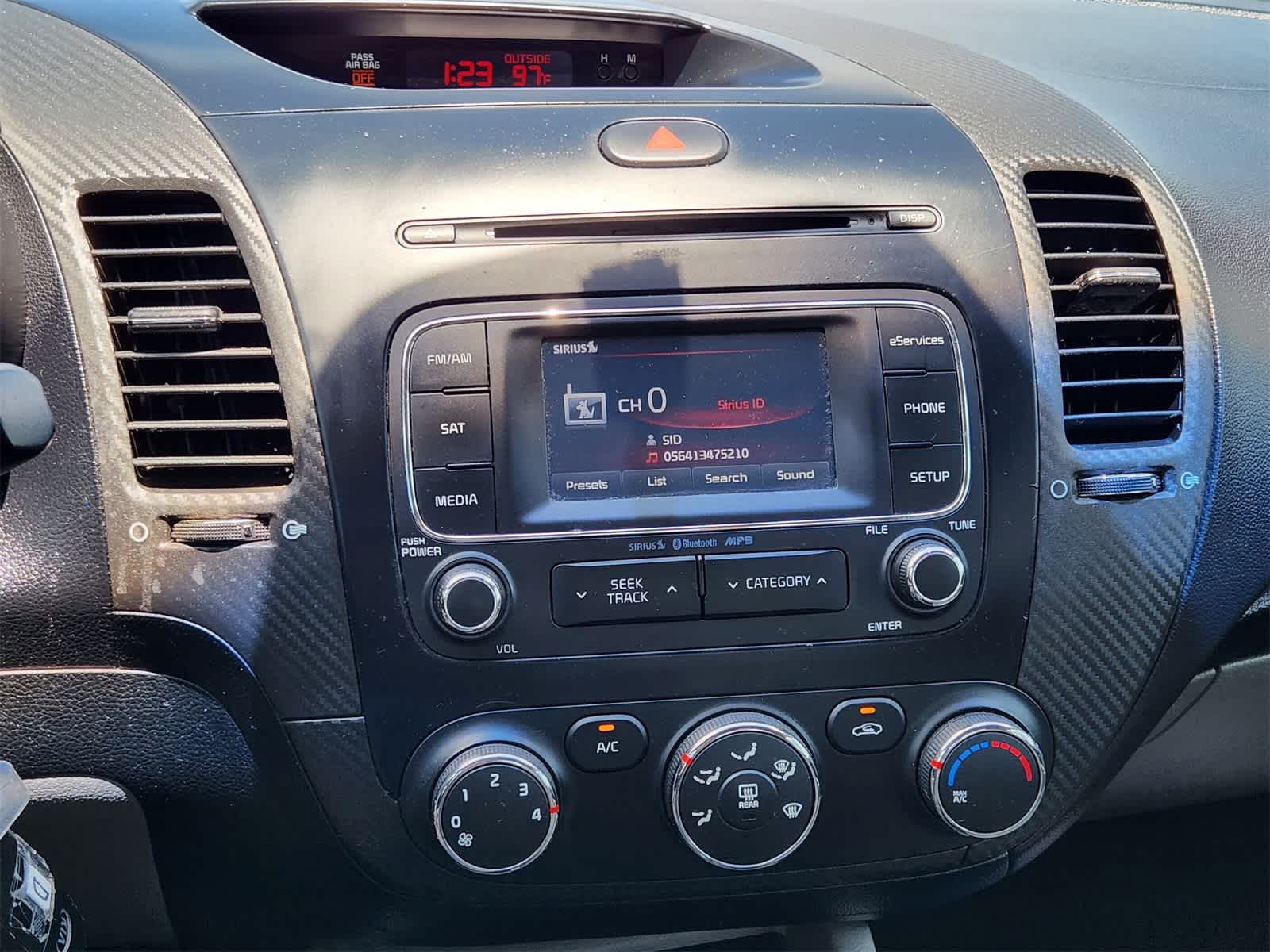 Thumbnail: 2014 Kia Forte - 17